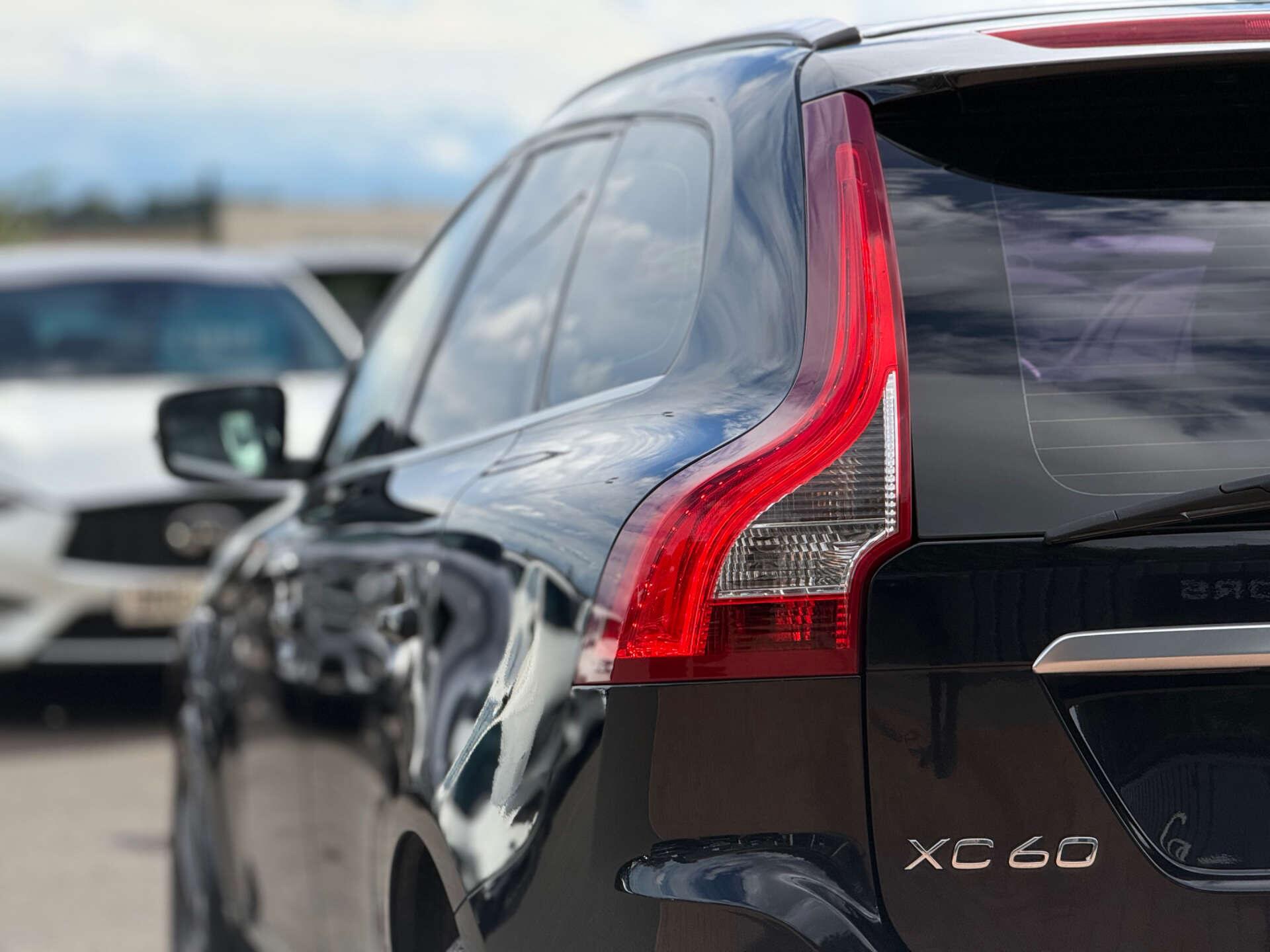 Volvo XC60 view 27