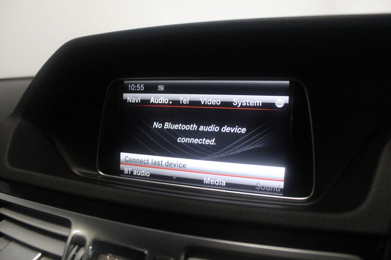 Mercedes-Benz E-Class view 37