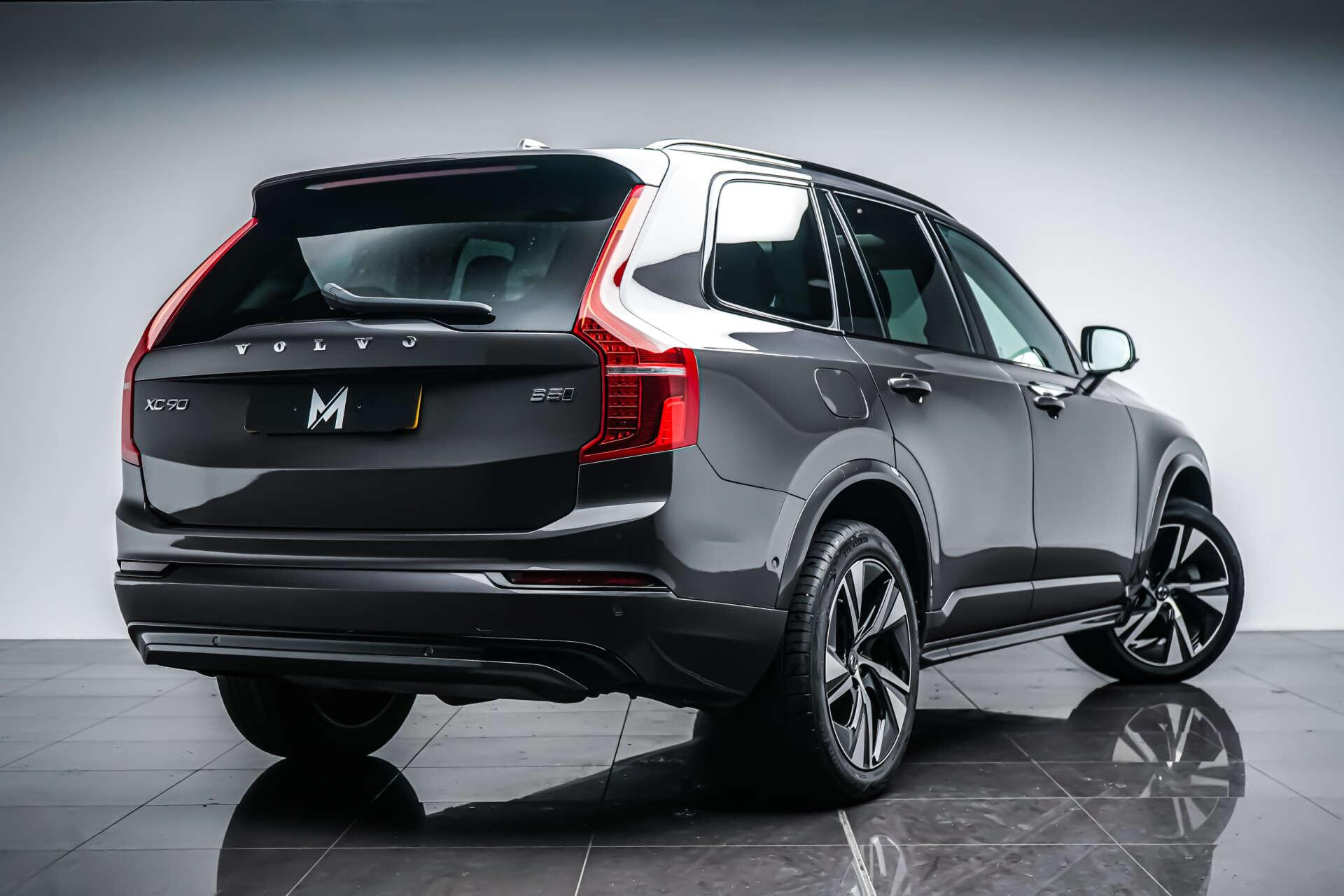 Volvo XC90 view 15