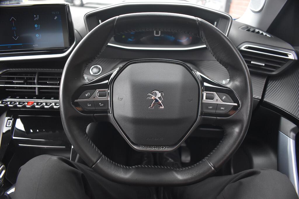 Peugeot 2008 view 46
