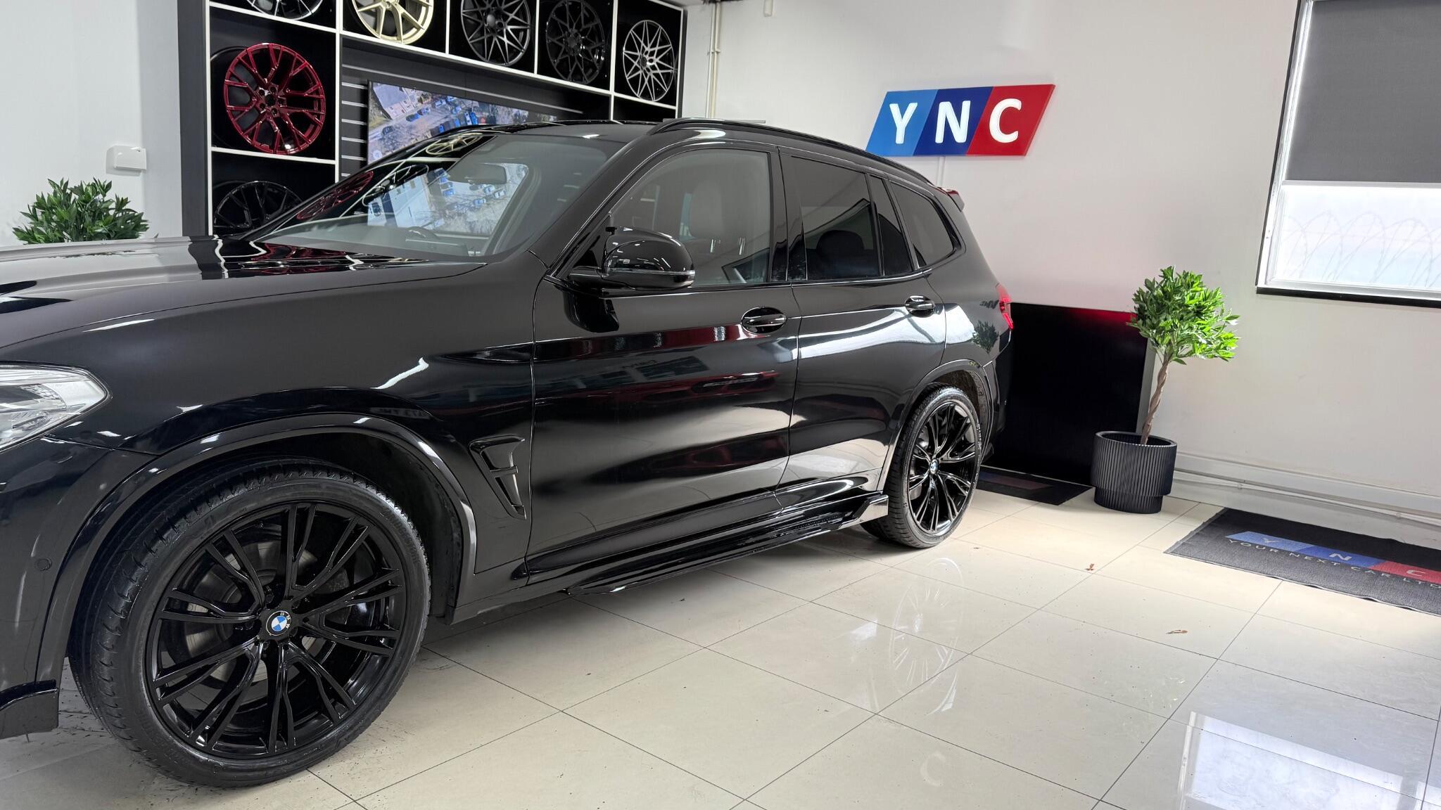 BMW X3 view 22