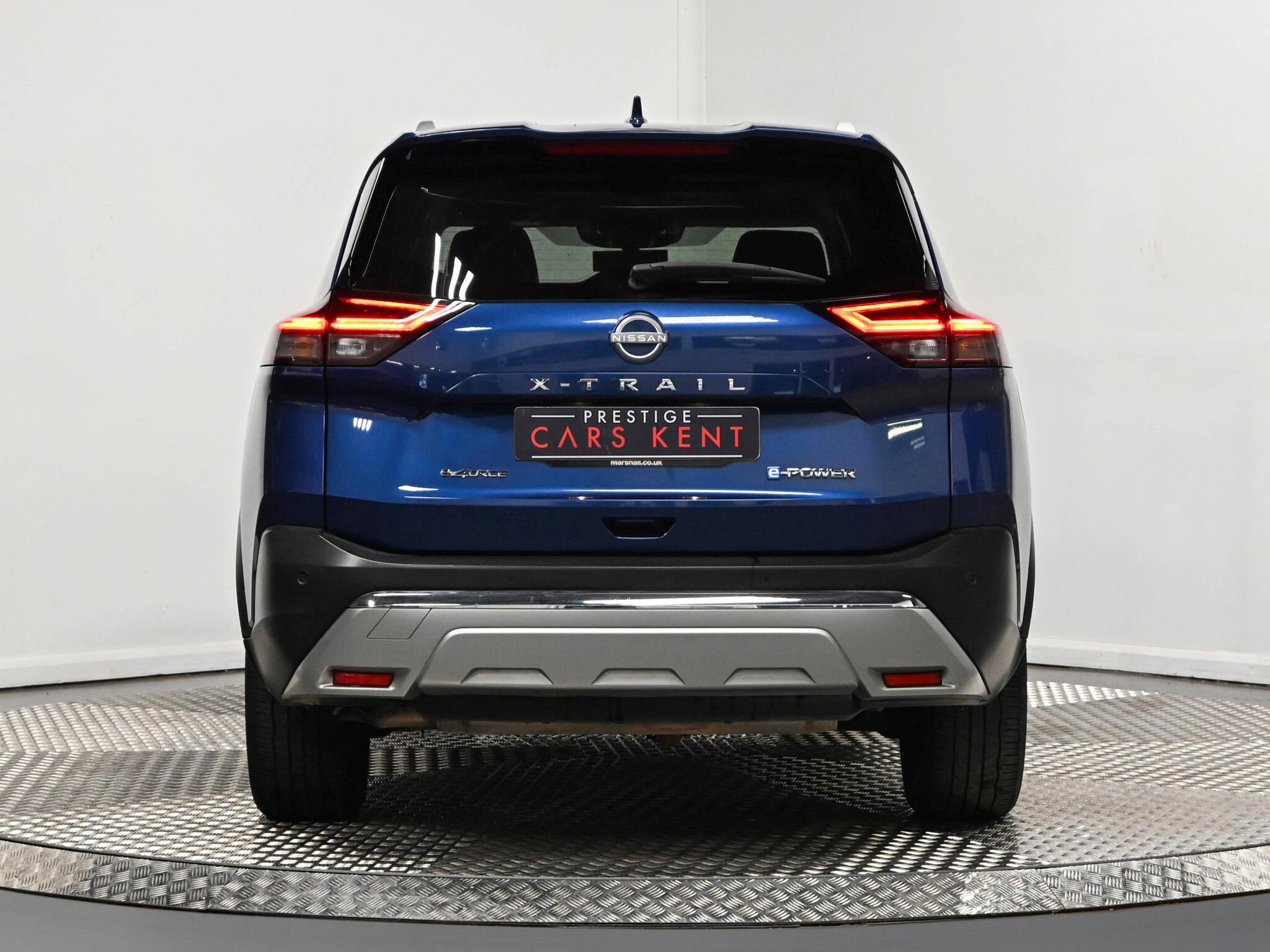 Nissan X-Trail view 6