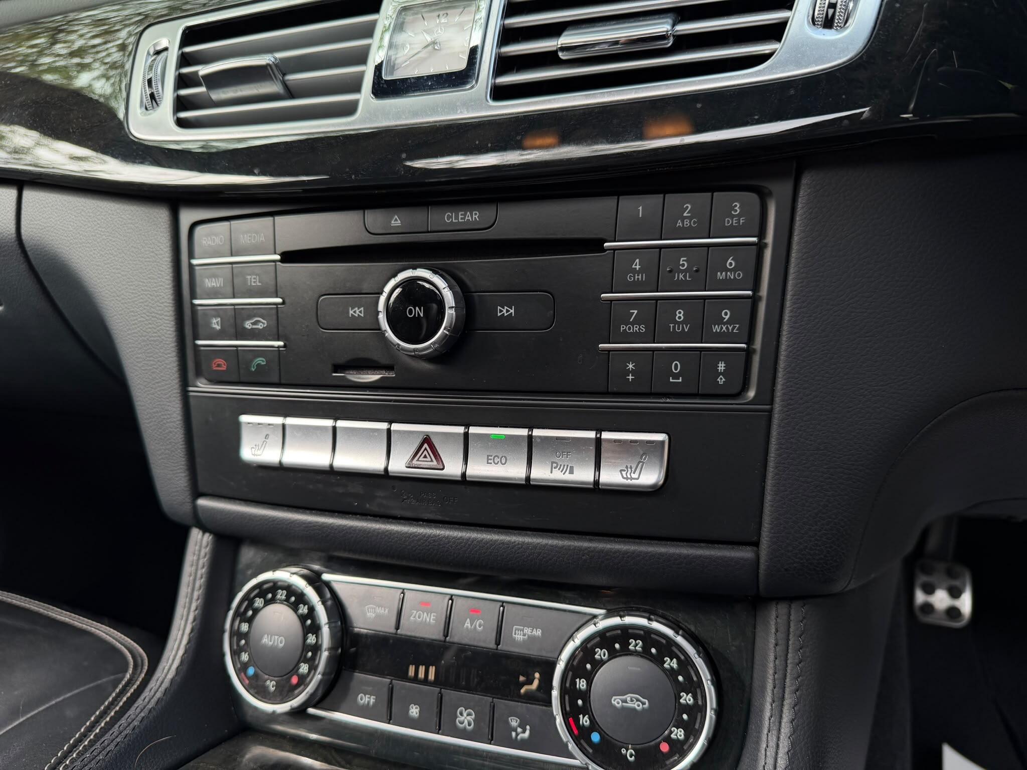 Mercedes-Benz CLS view 21