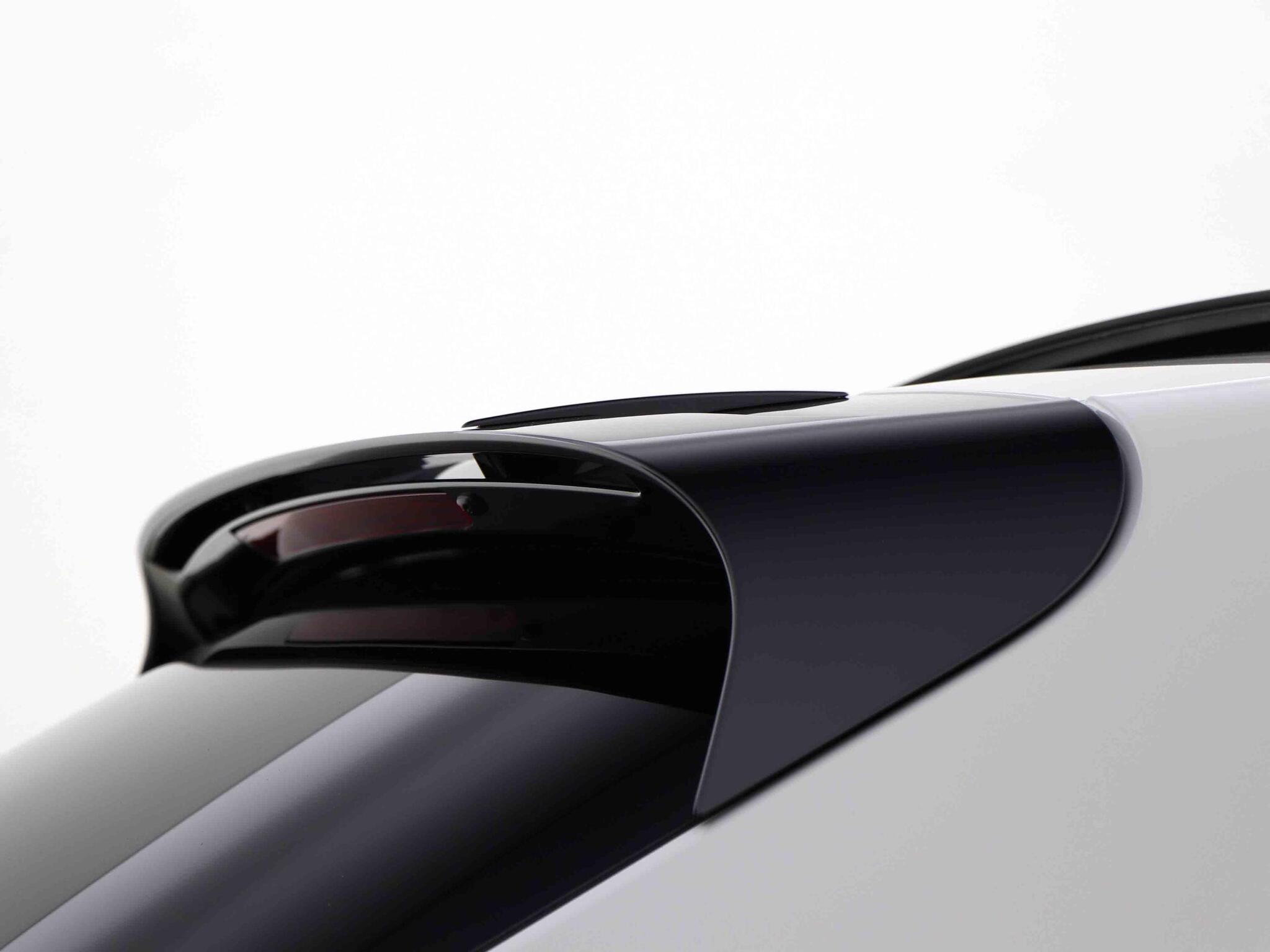Porsche Macan view 26