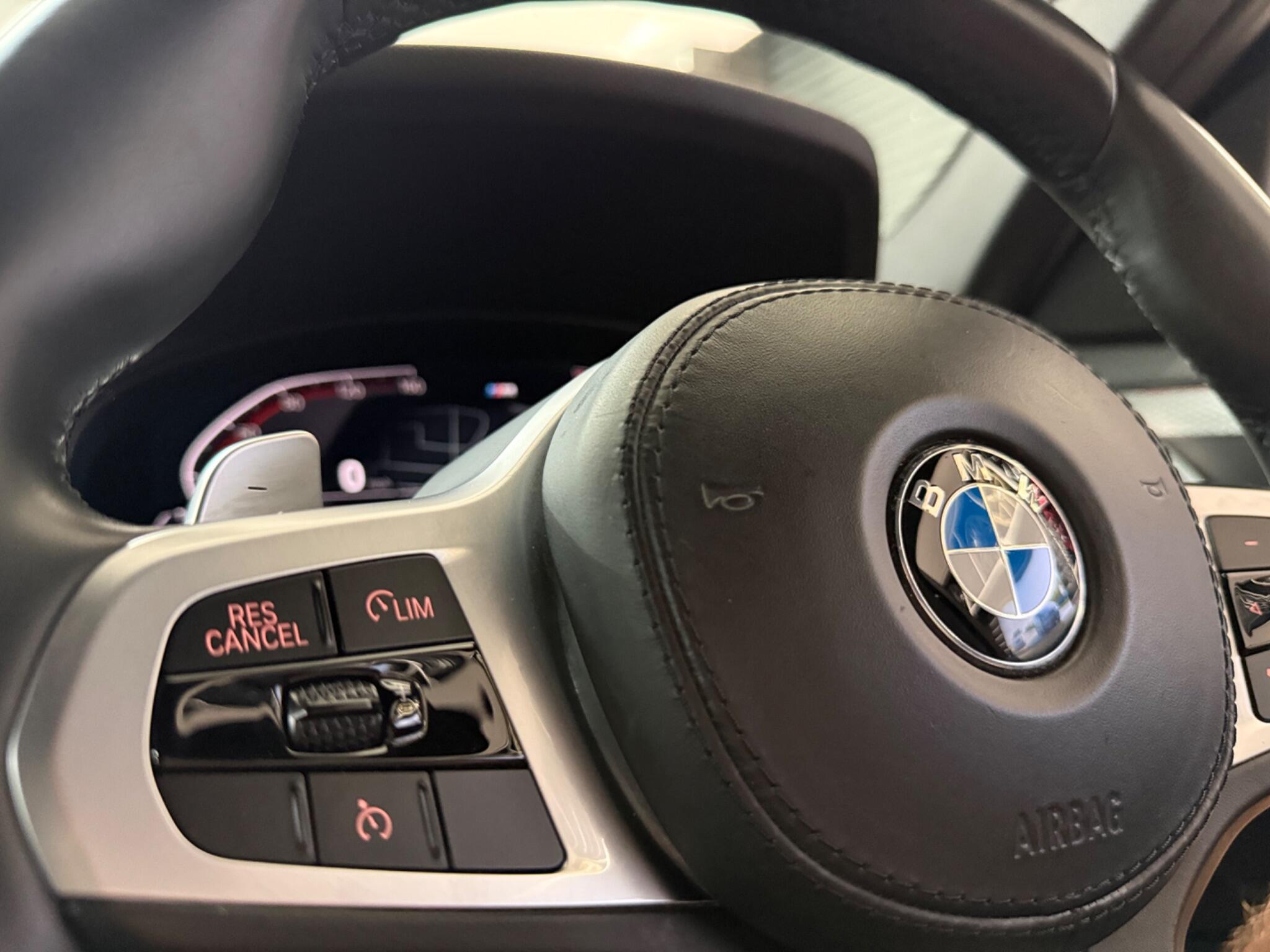 BMW X4 view 32