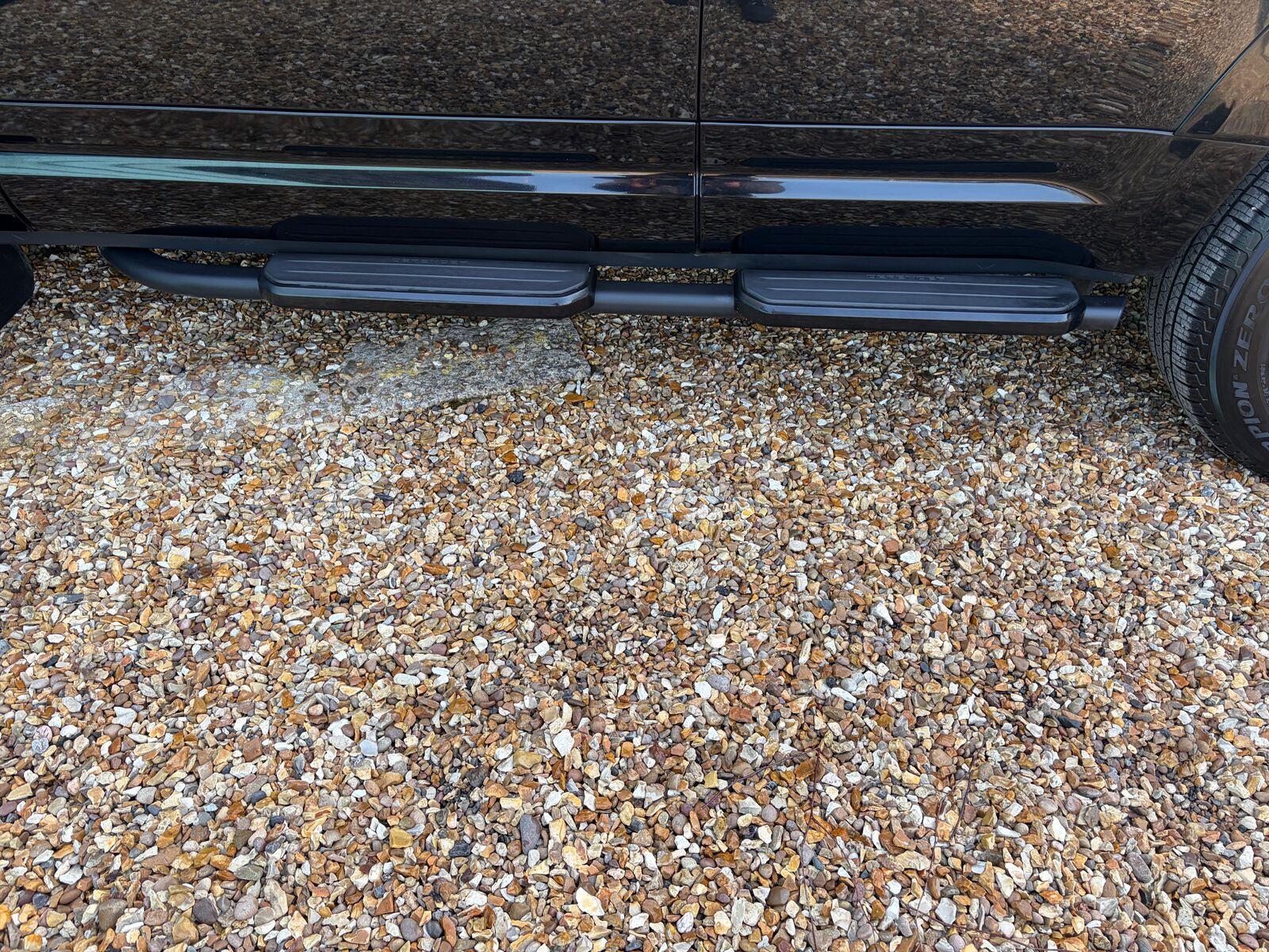 Land Rover Defender view 72