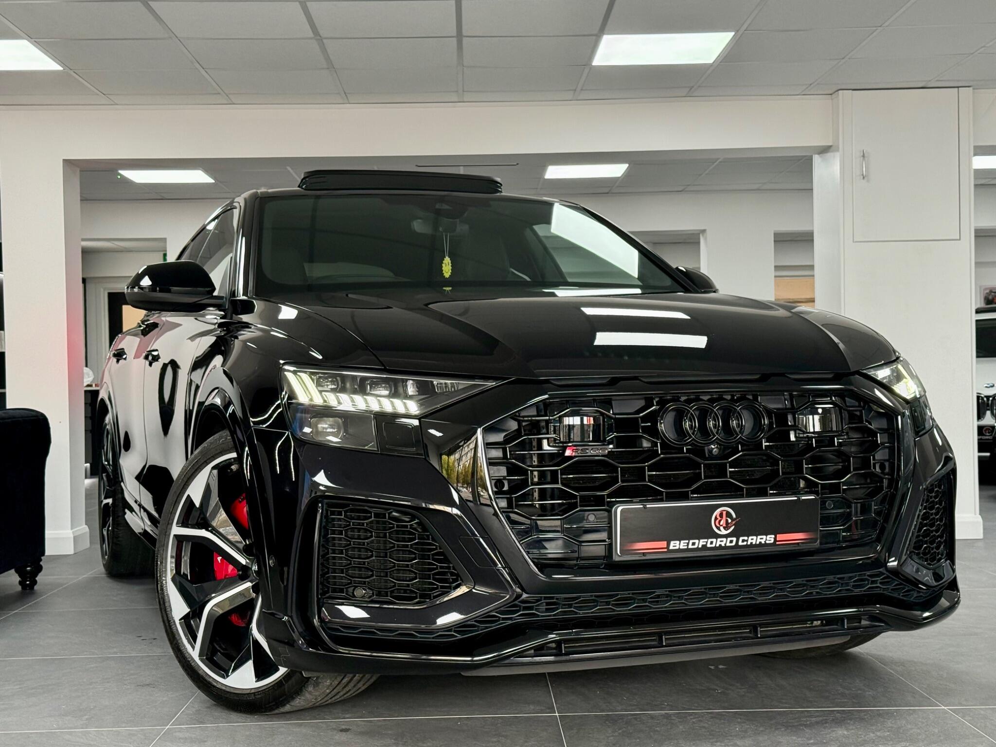 Audi RSQ8