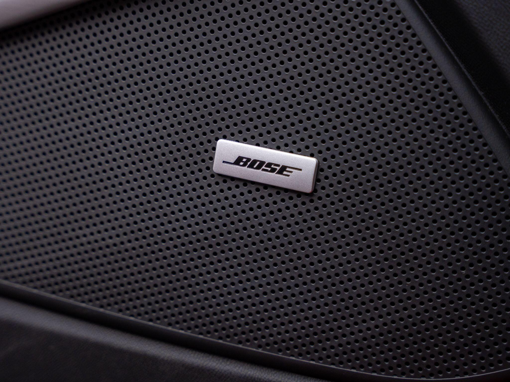 Chevrolet Camaro view 6