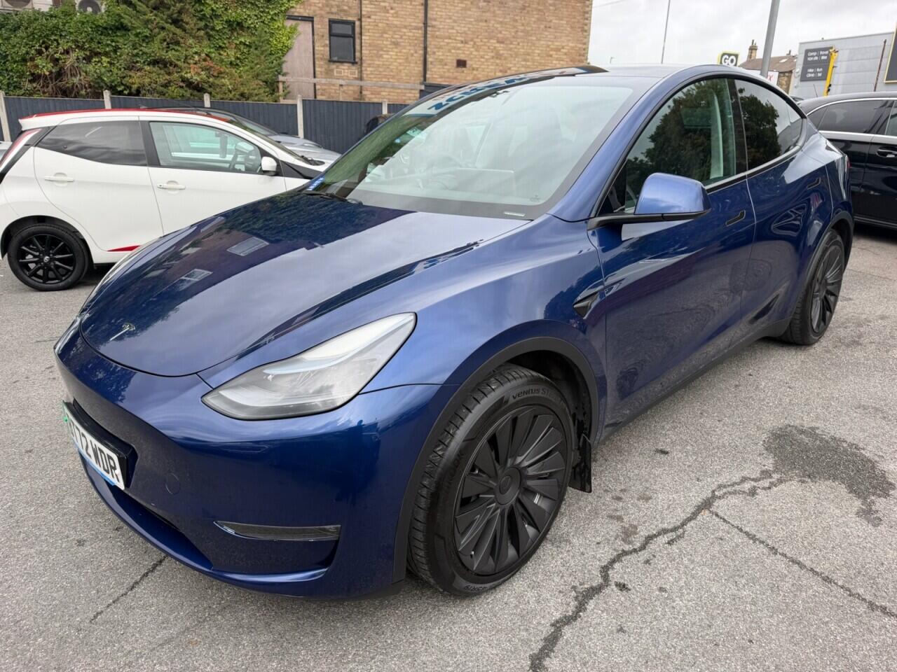 Tesla Model Y view 5