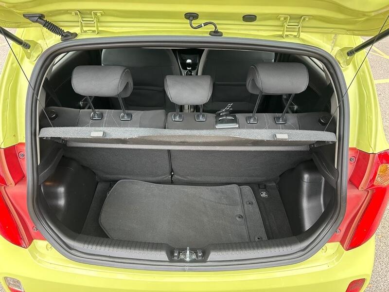 Kia Picanto view 12