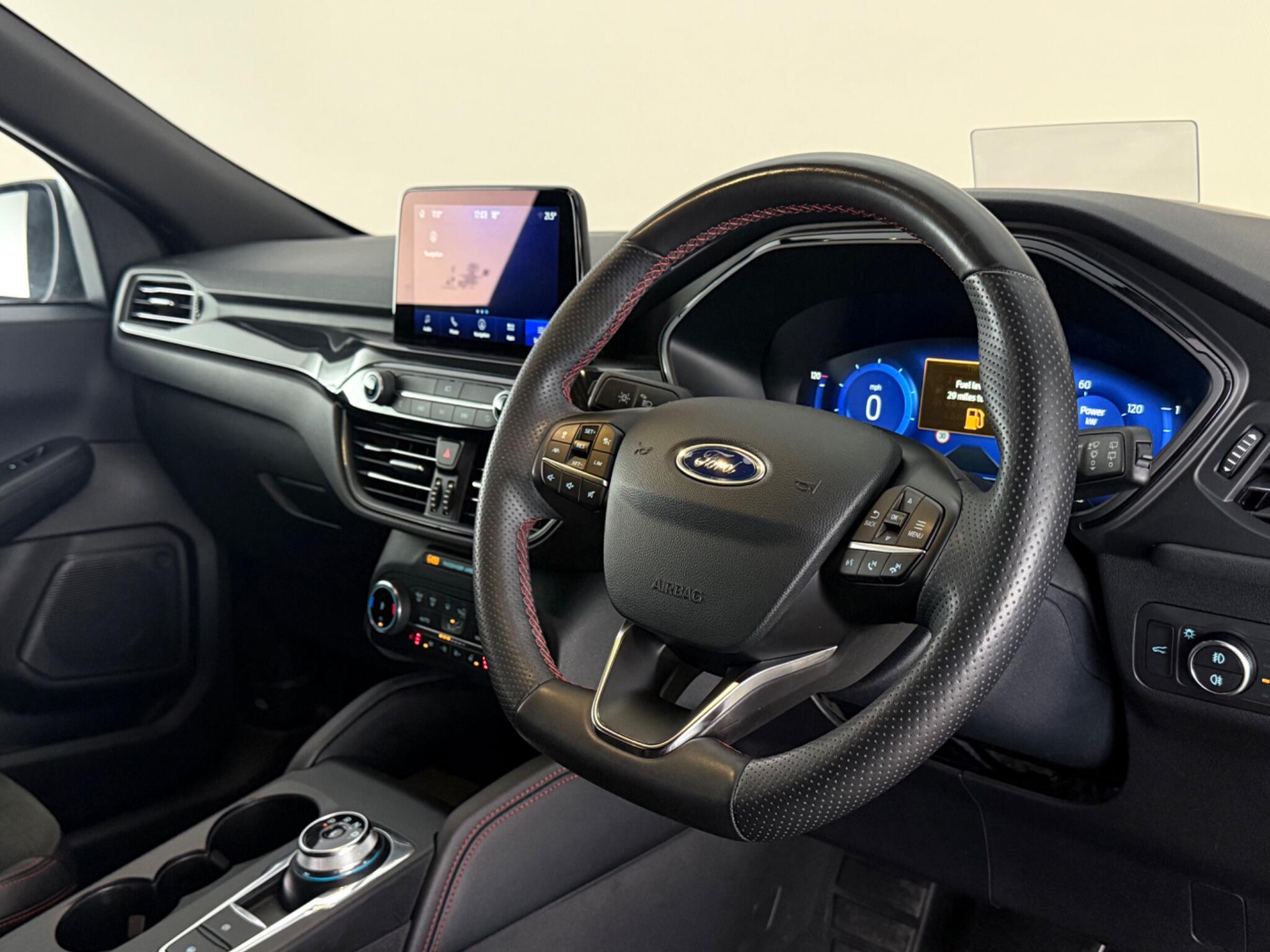Ford Kuga view 3
