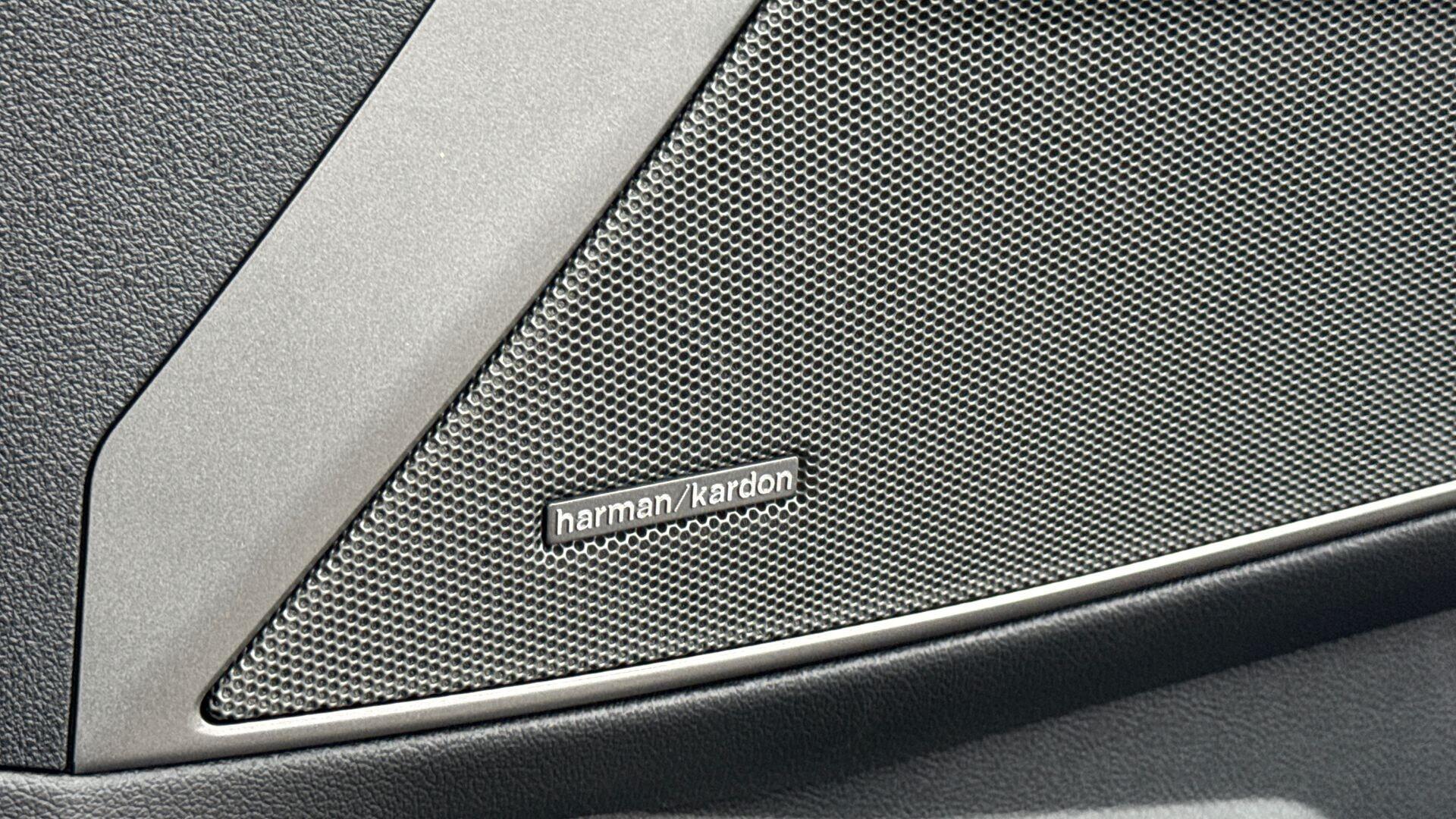 BMW 3 Series view 21