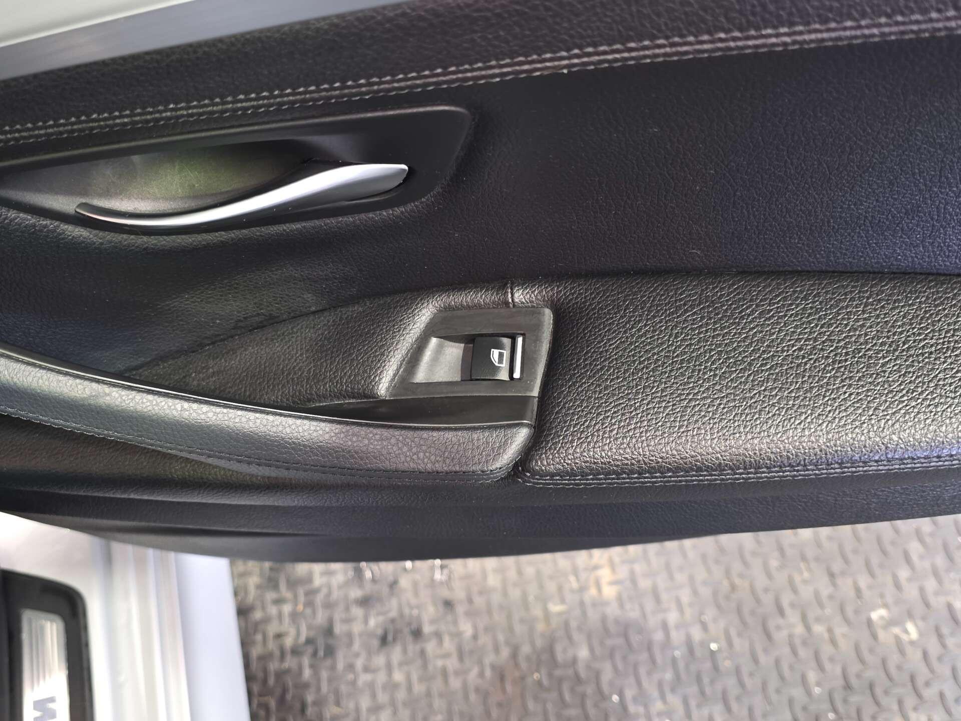 BMW 5 Series view 45