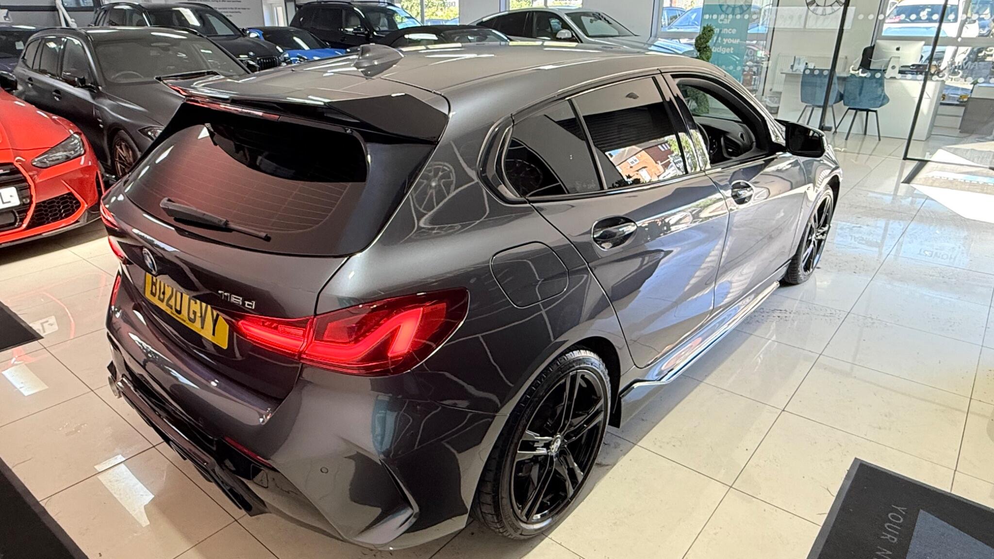 BMW 1 Series view 38