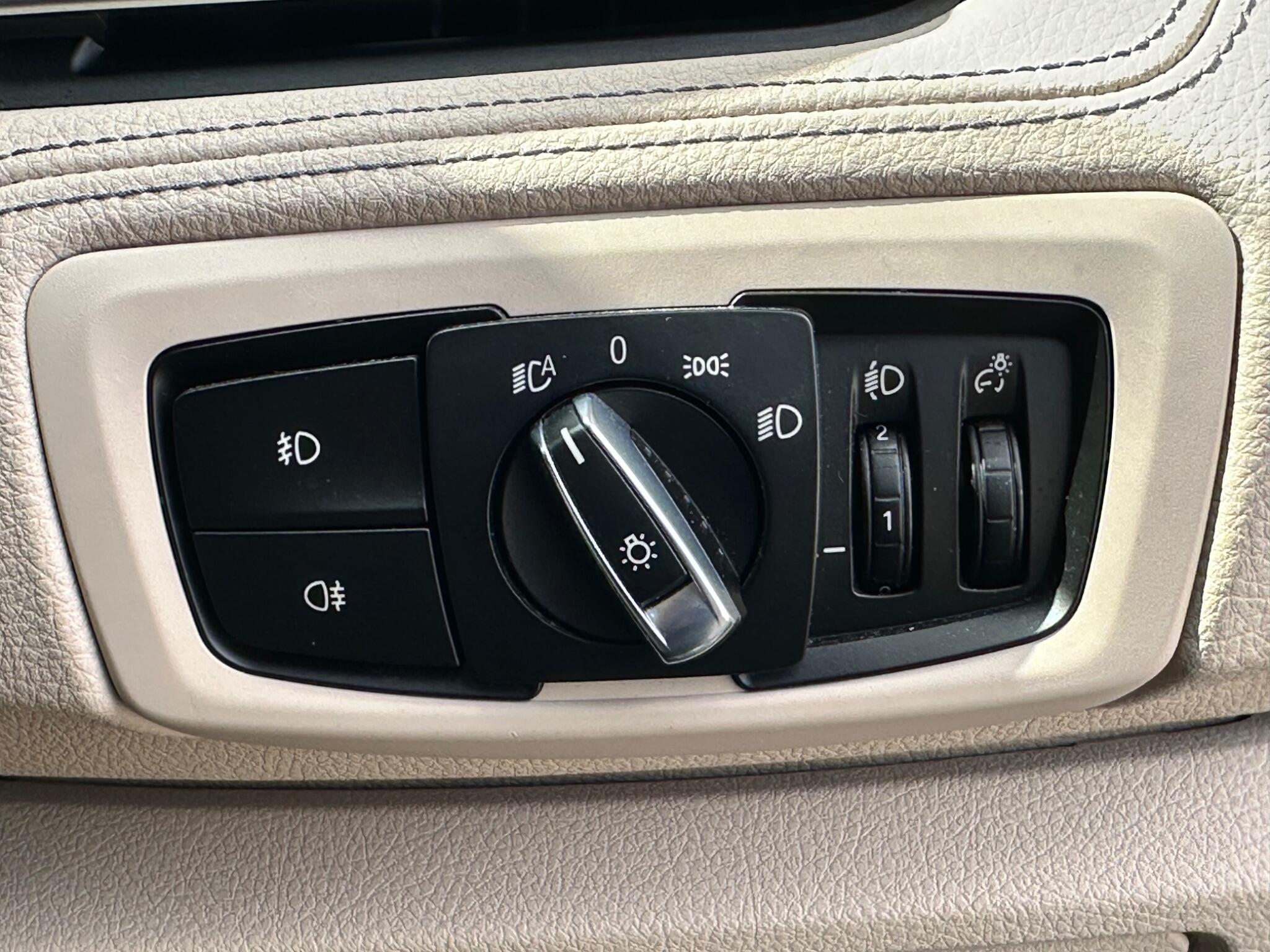 BMW 2 Series Active Tourer view 20