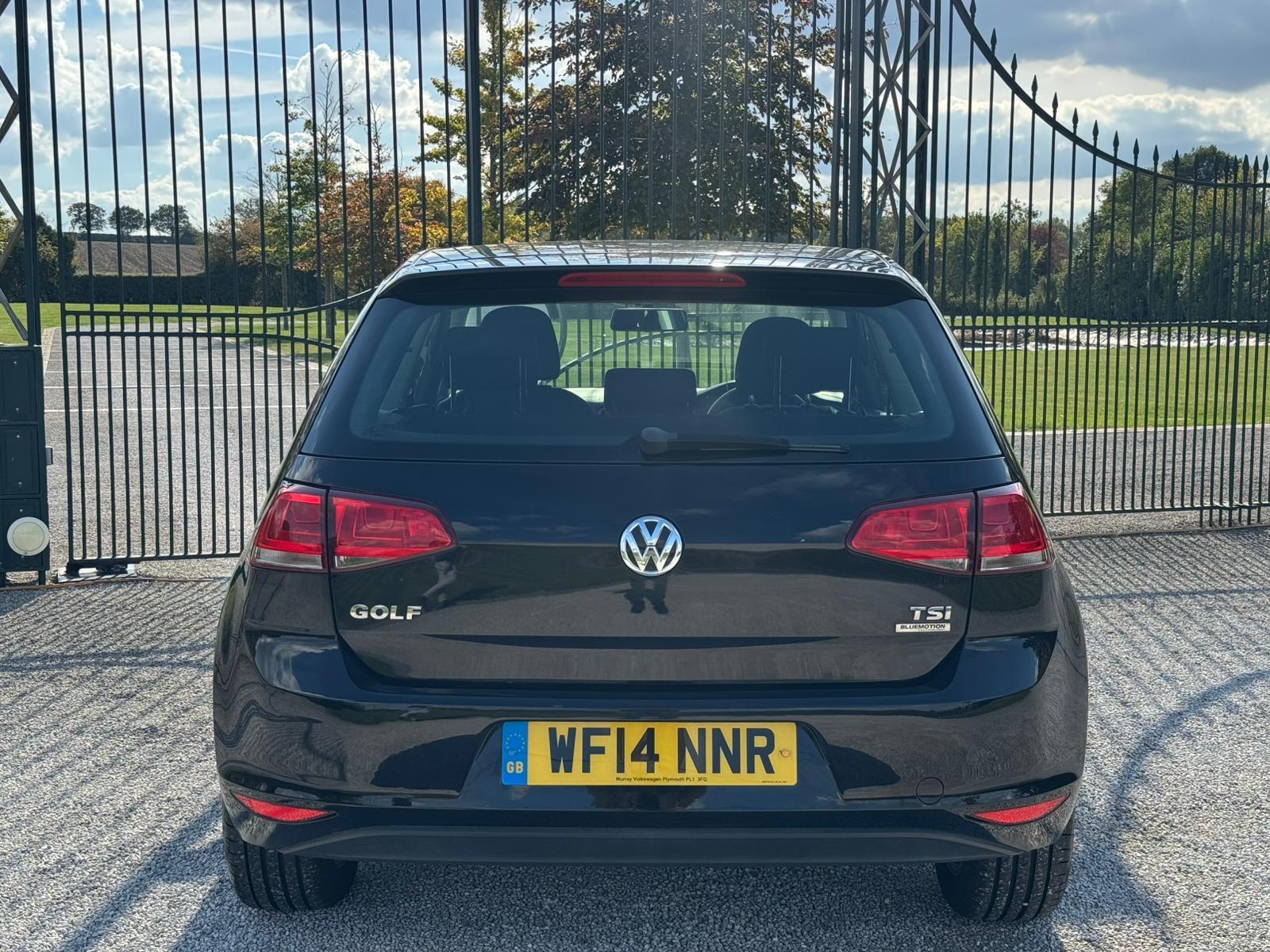 2014 Volkswagen Golf image 3