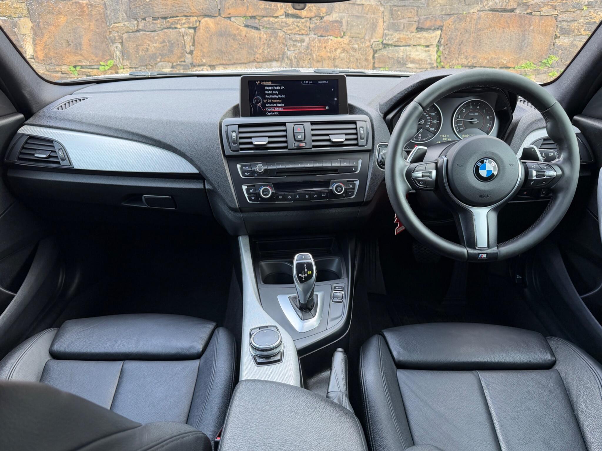 BMW 1 Series view 10