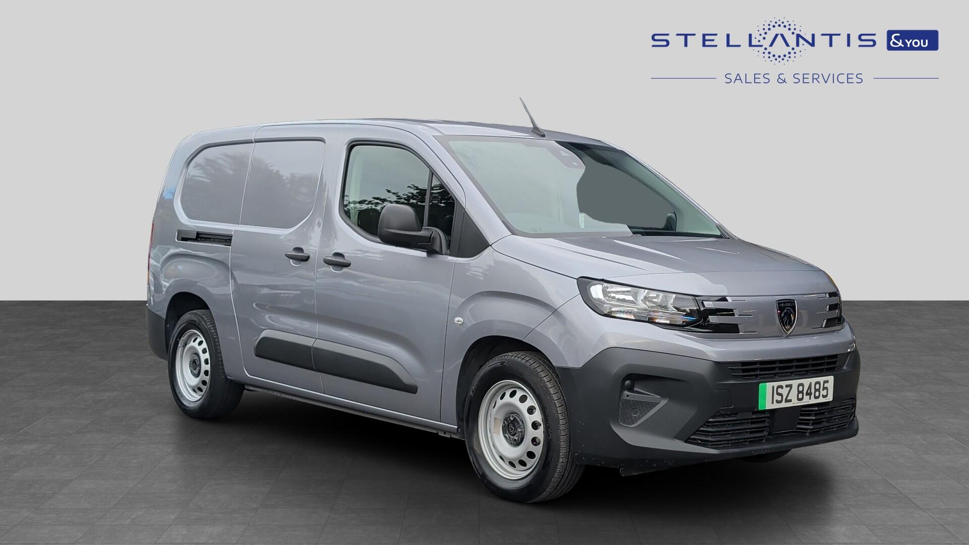 2025 Peugeot Partner 750 52kWh Professional Long Panel Van 6dr Electric Auto LWB (11kW Charger) (136 ps) - Image 1