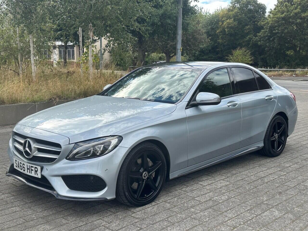 Mercedes-Benz C-Class view 13
