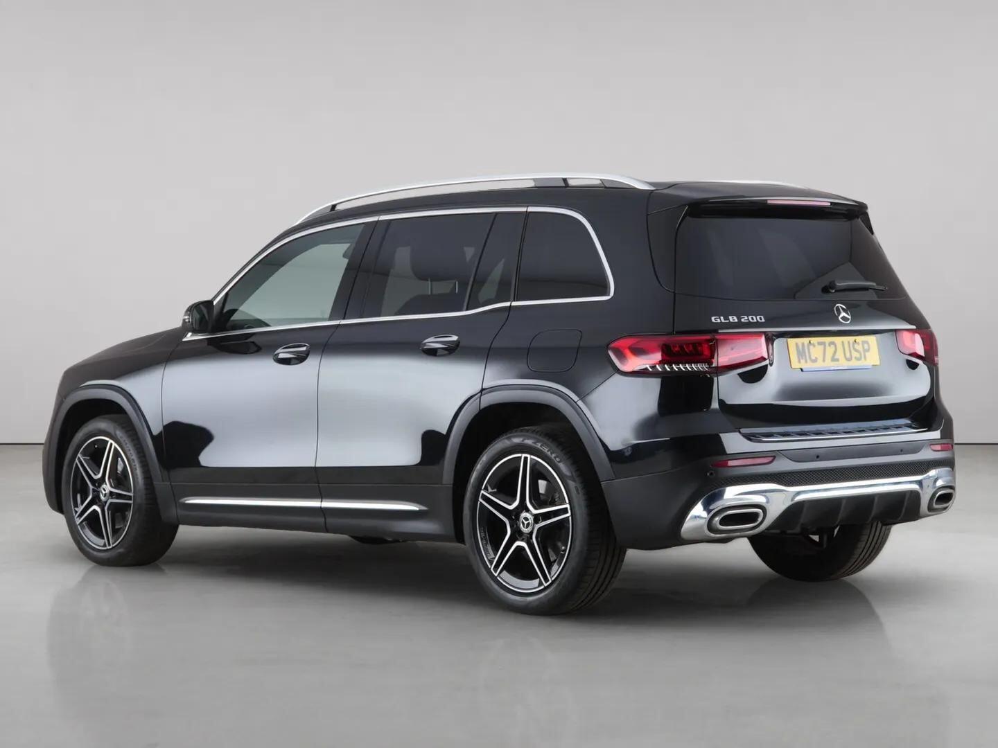 Mercedes-Benz GLB view 8