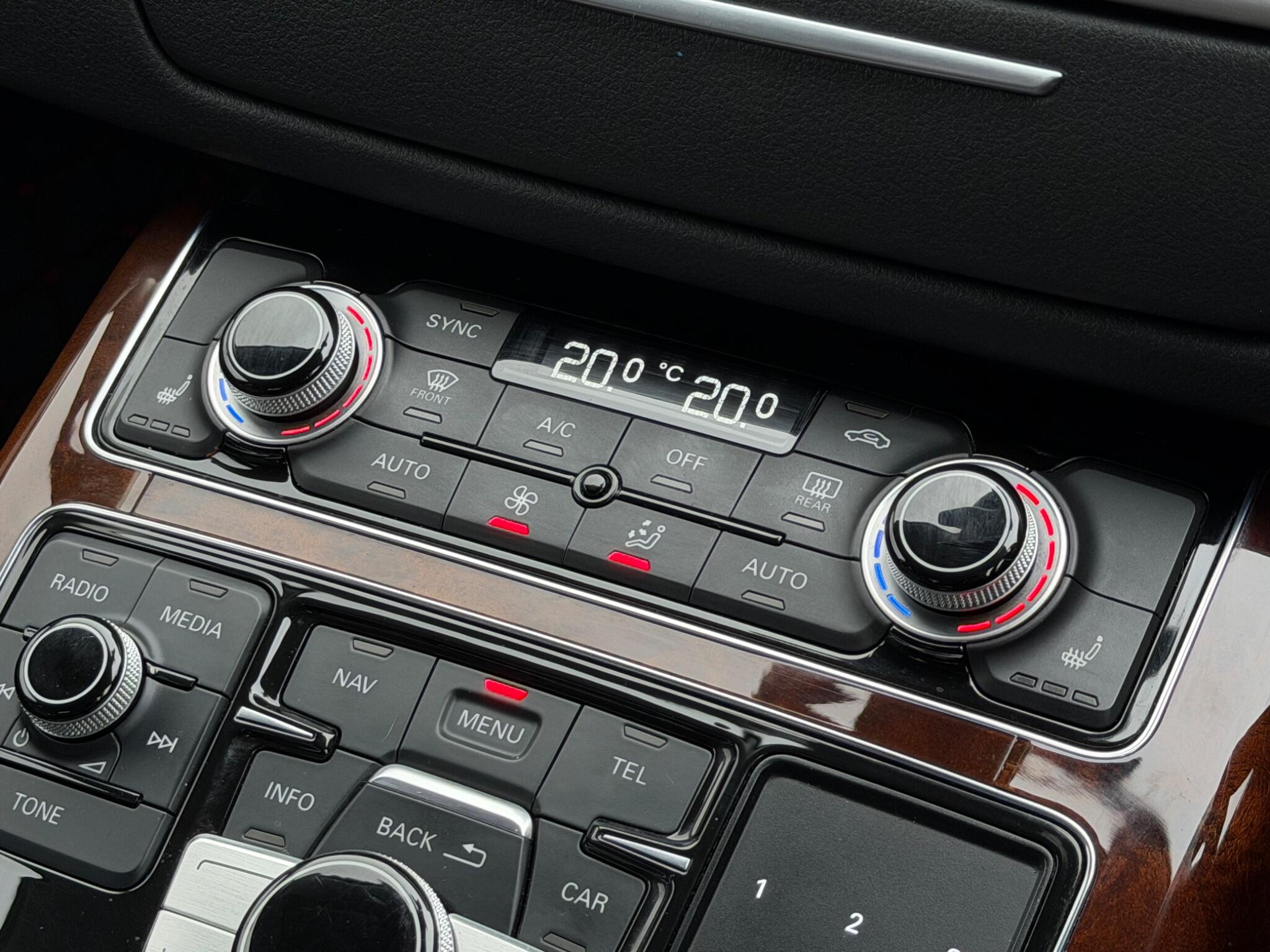 Audi A8 view 39
