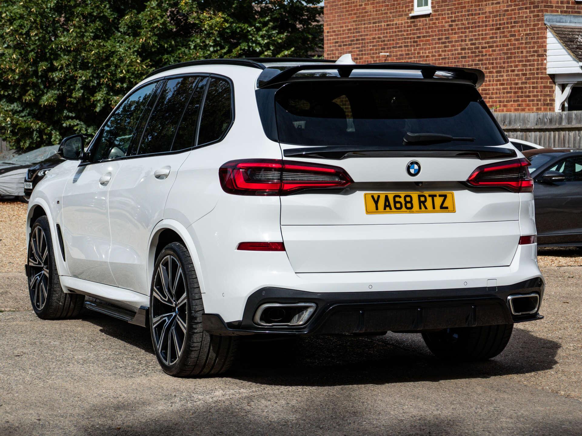 BMW X5 view 15