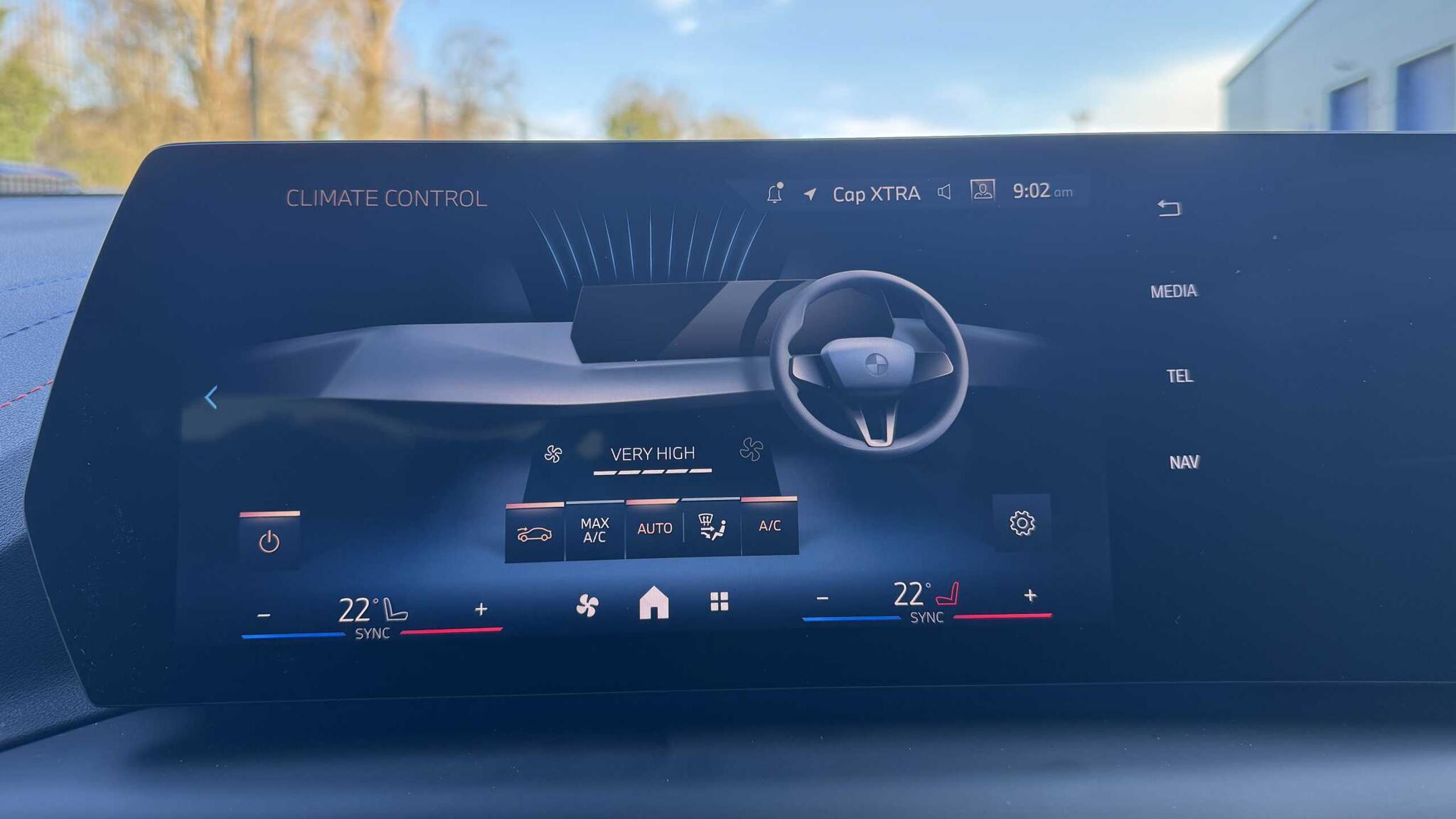 BMW 2 Series view 33