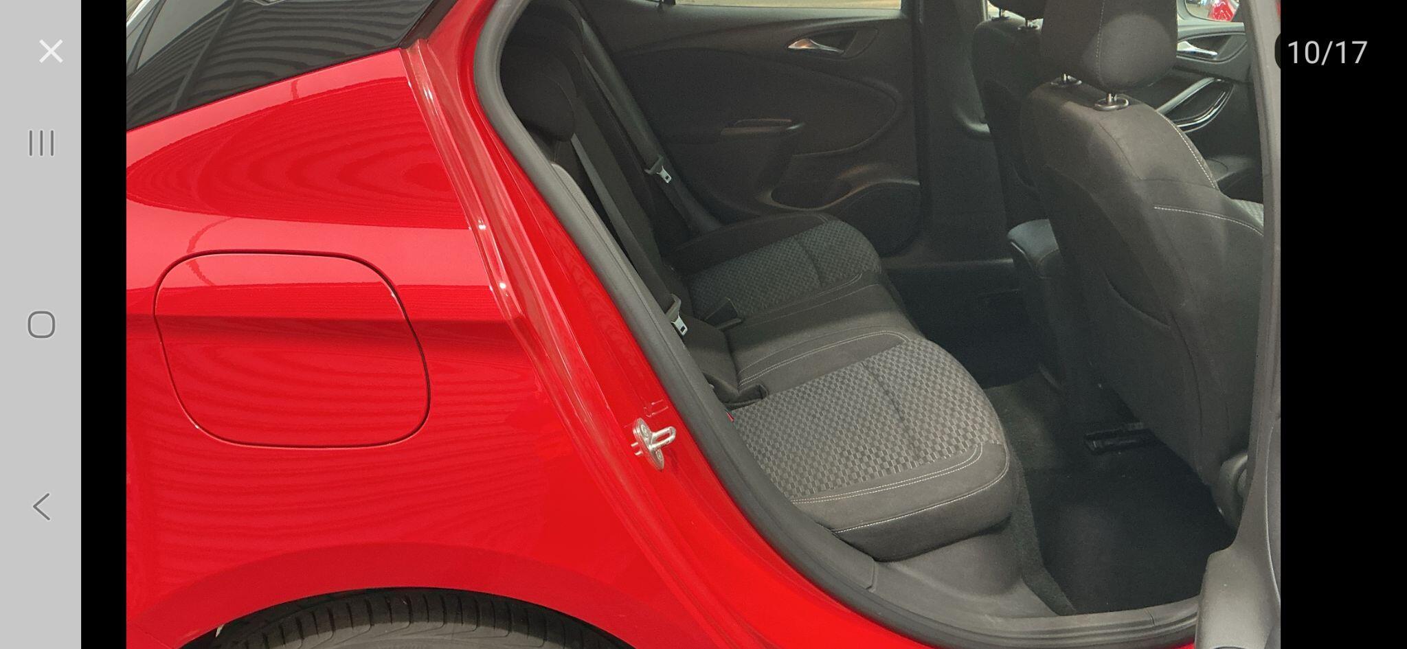 Vauxhall Astra view 8