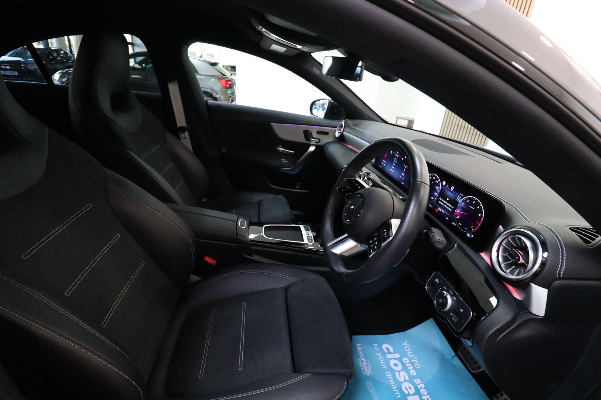 Mercedes-Benz Cla view 17