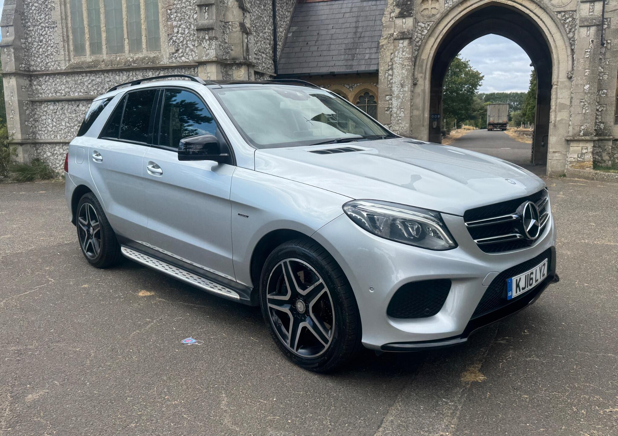 Mercedes-Benz Gle view 3