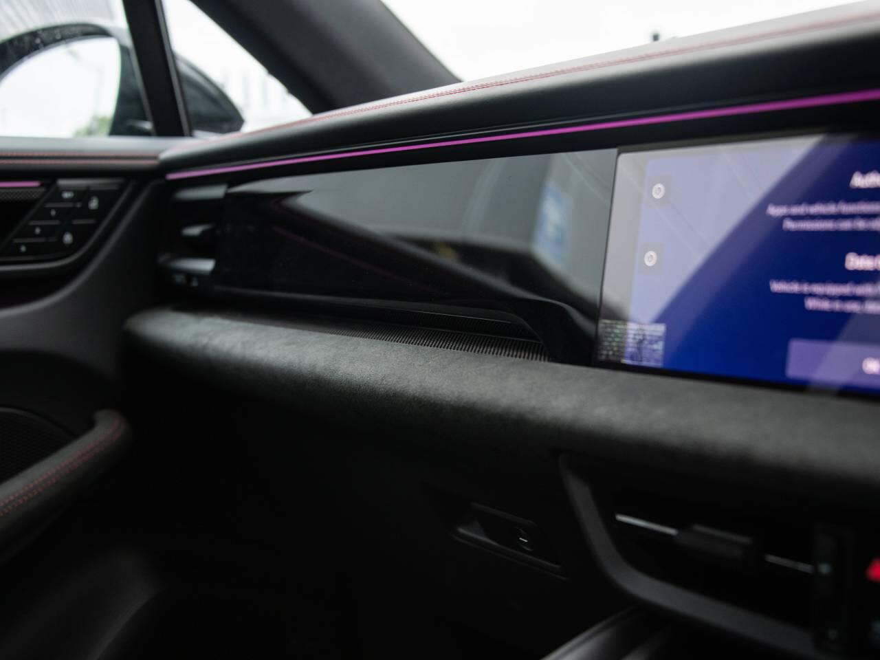 Porsche Macan view 59