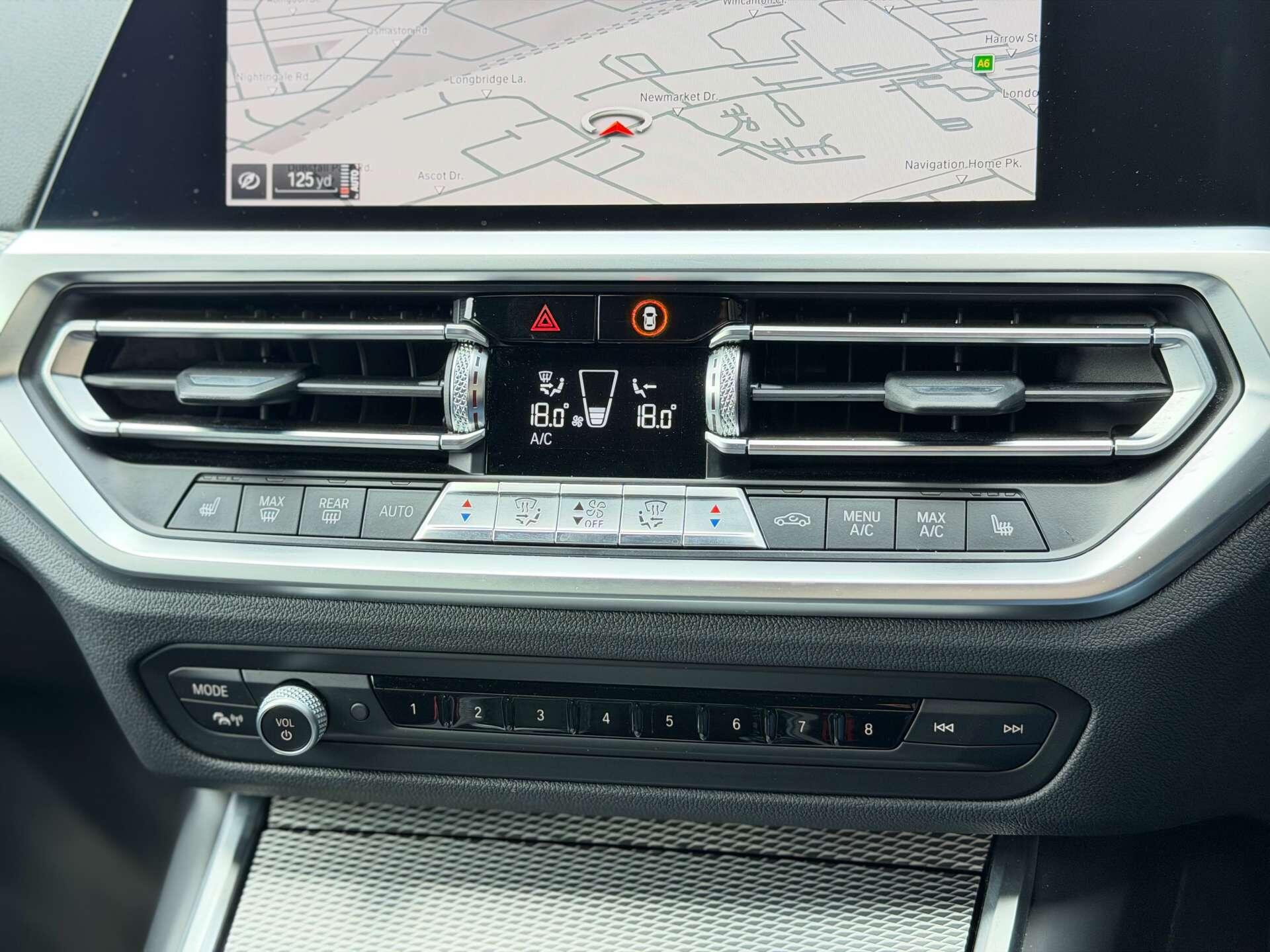 BMW 3 Series view 27