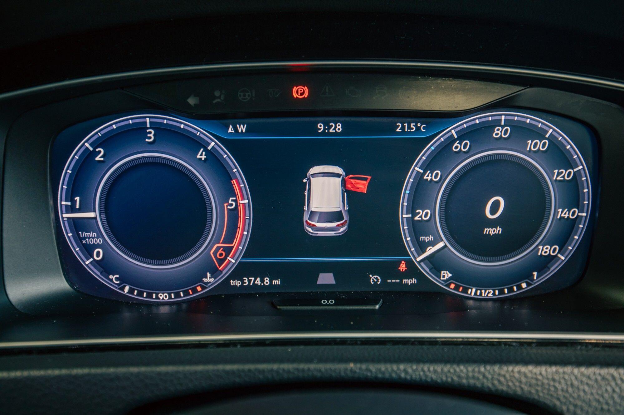 Volkswagen Golf view 14