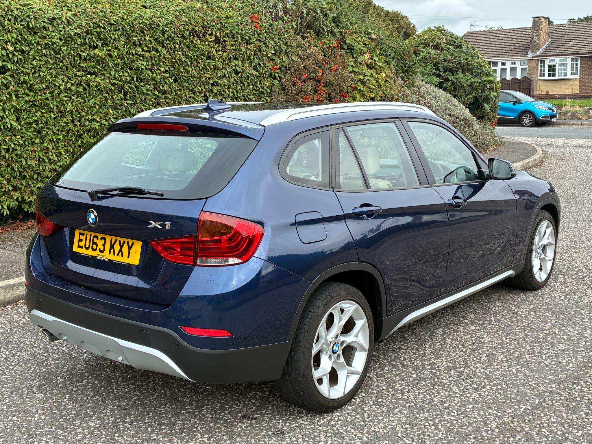 BMW X1 view 8