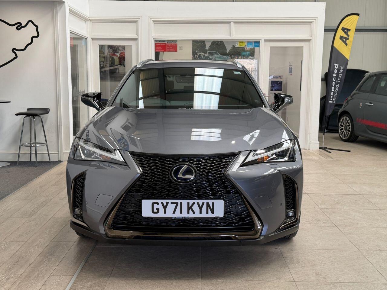 Lexus Ux view 12