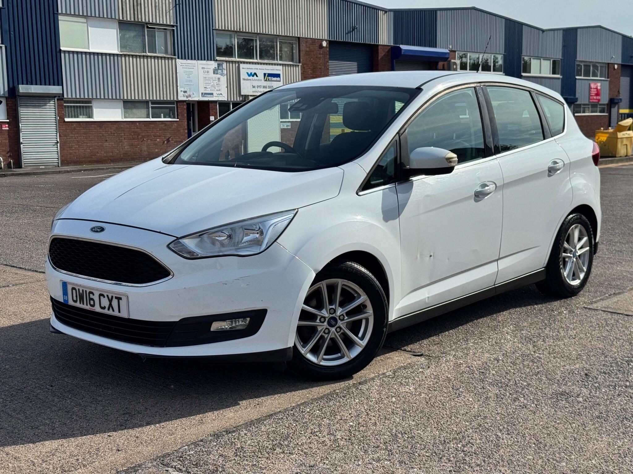 Ford C-Max view 3