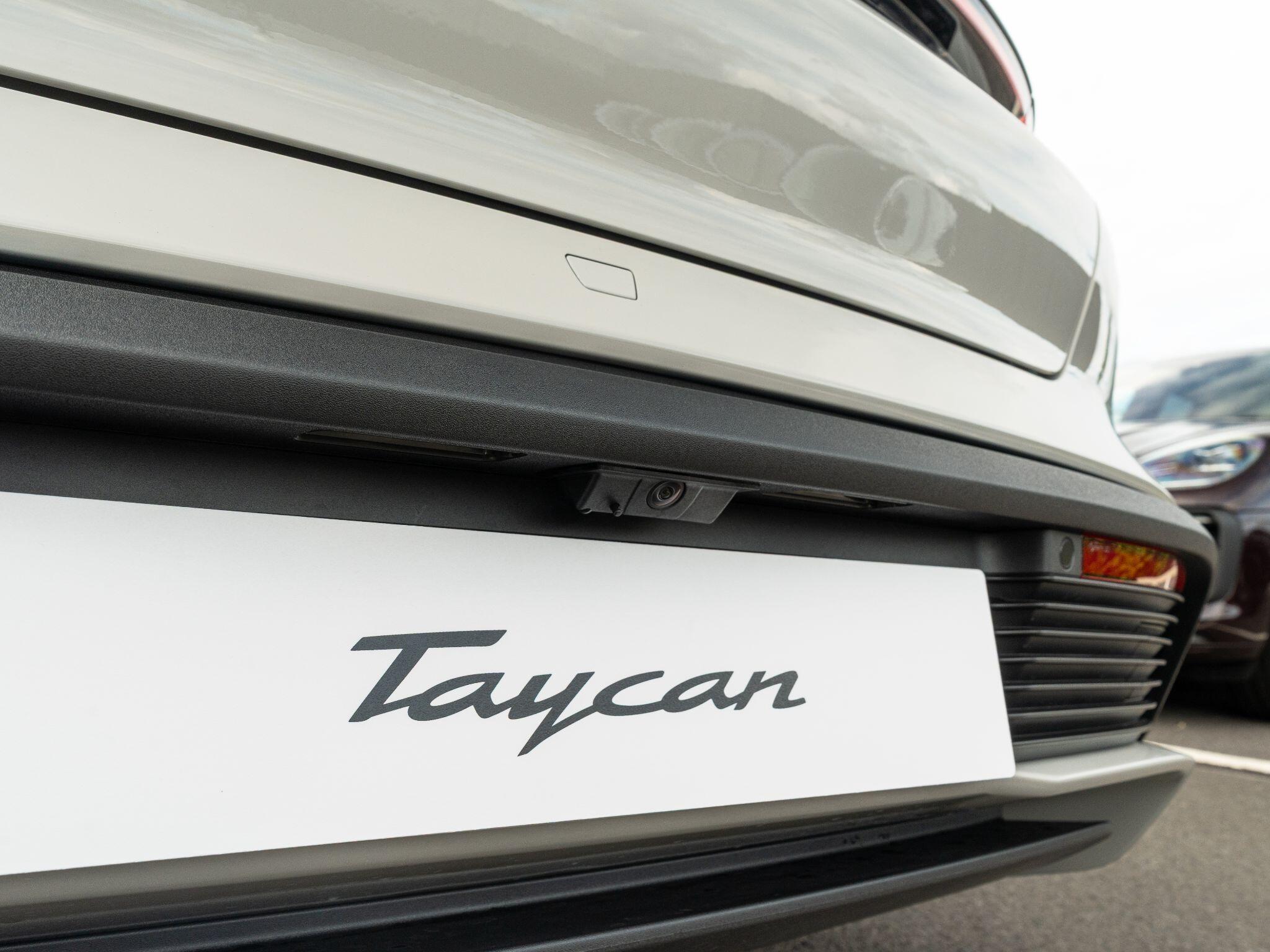 Porsche Taycan view 15