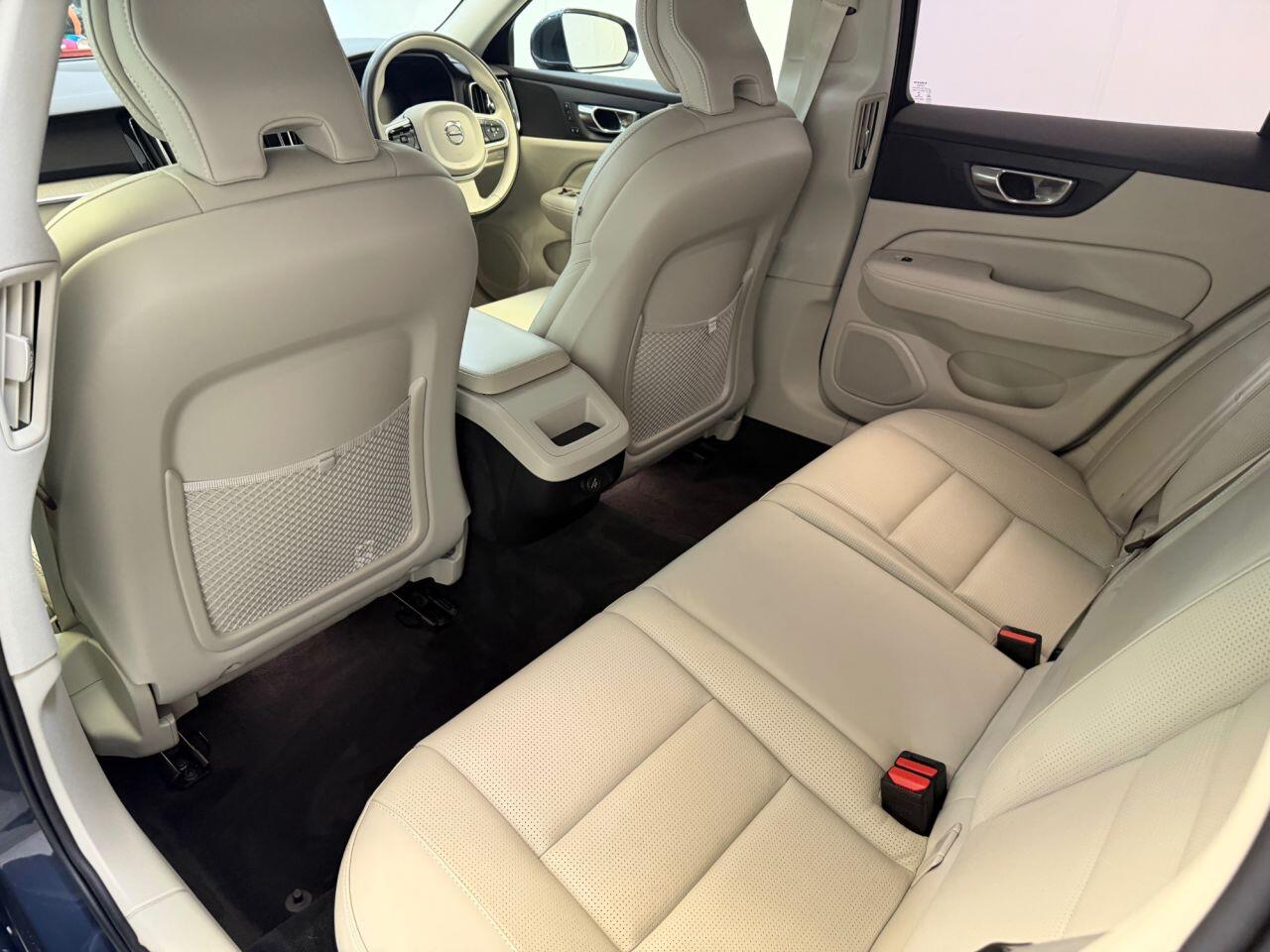 Volvo V60 view 40