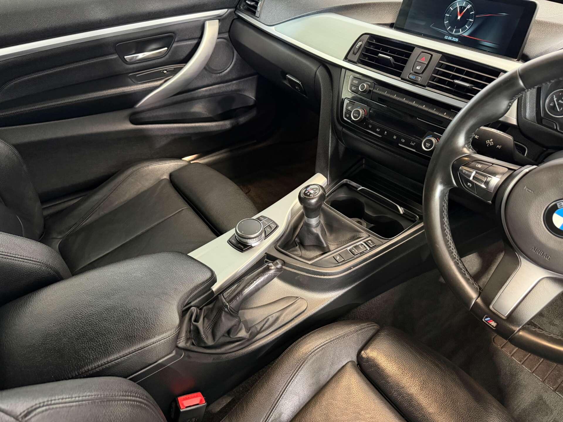 BMW 4 Series view 16