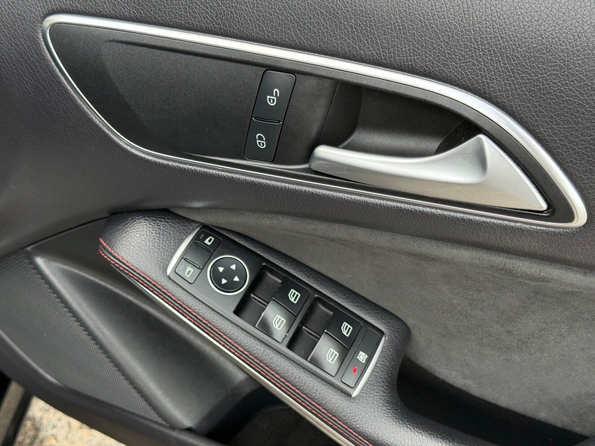 Mercedes-Benz A-Class view 34