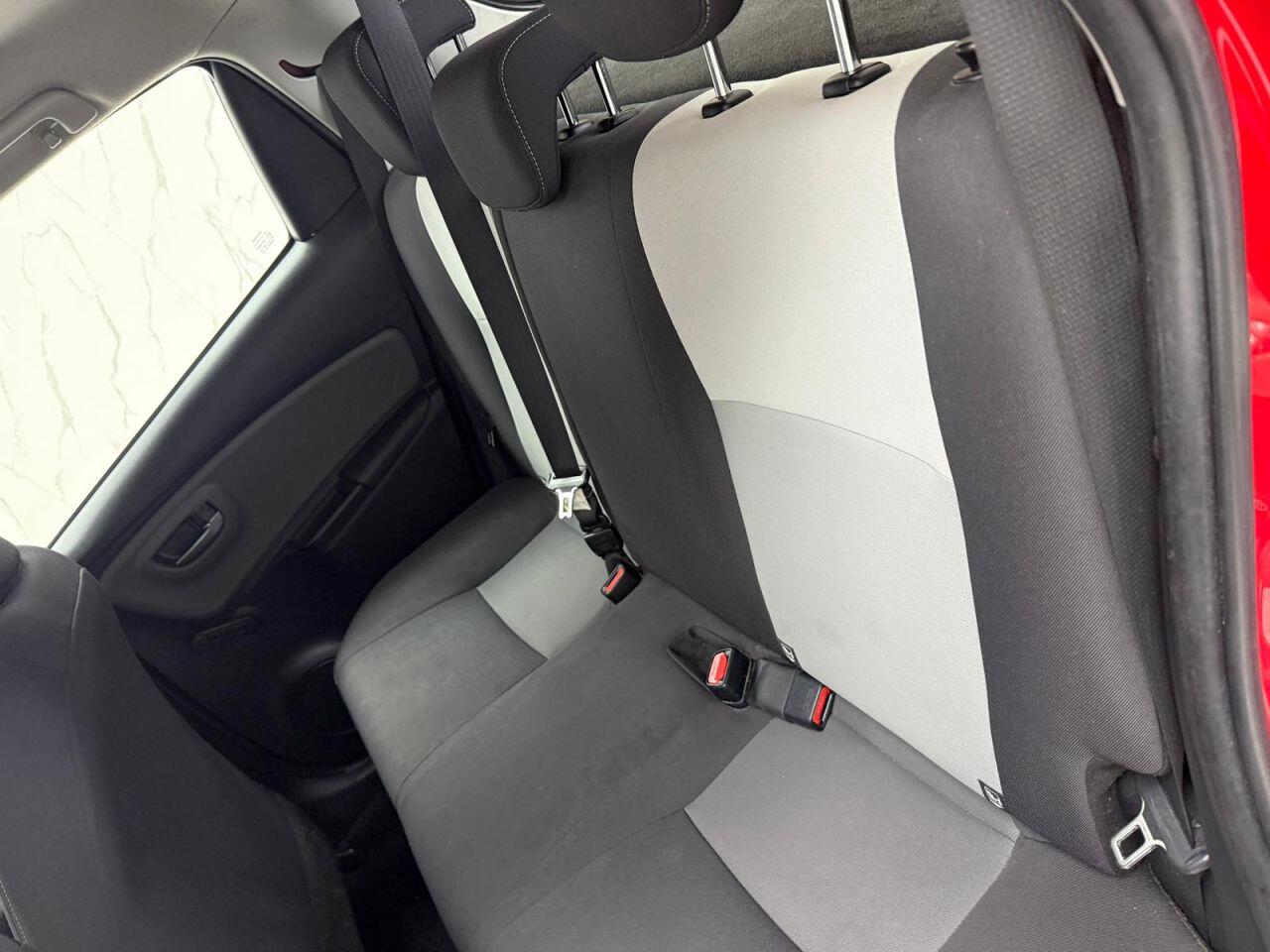 Toyota Yaris view 20