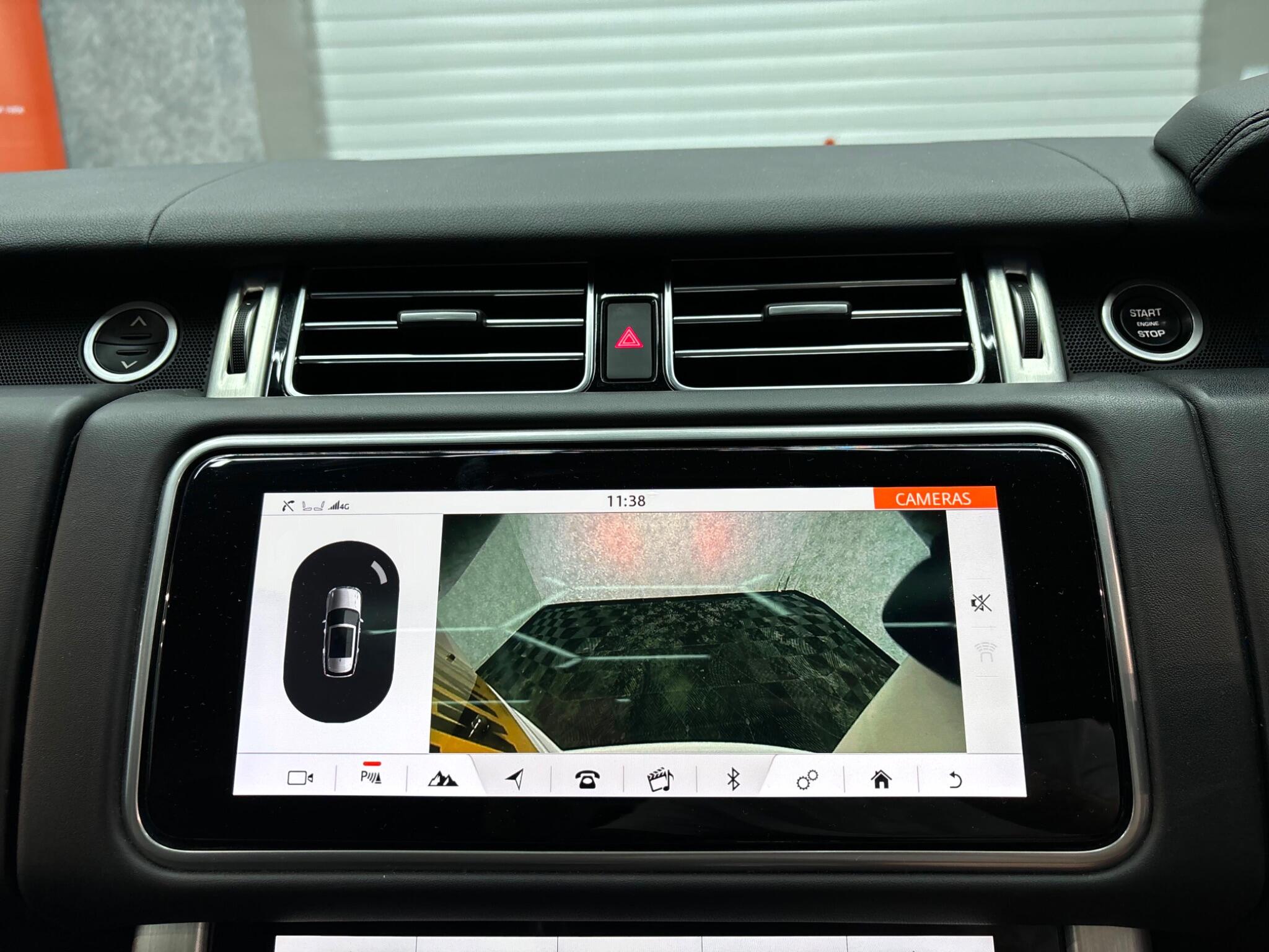 Land Rover Range Rover view 16