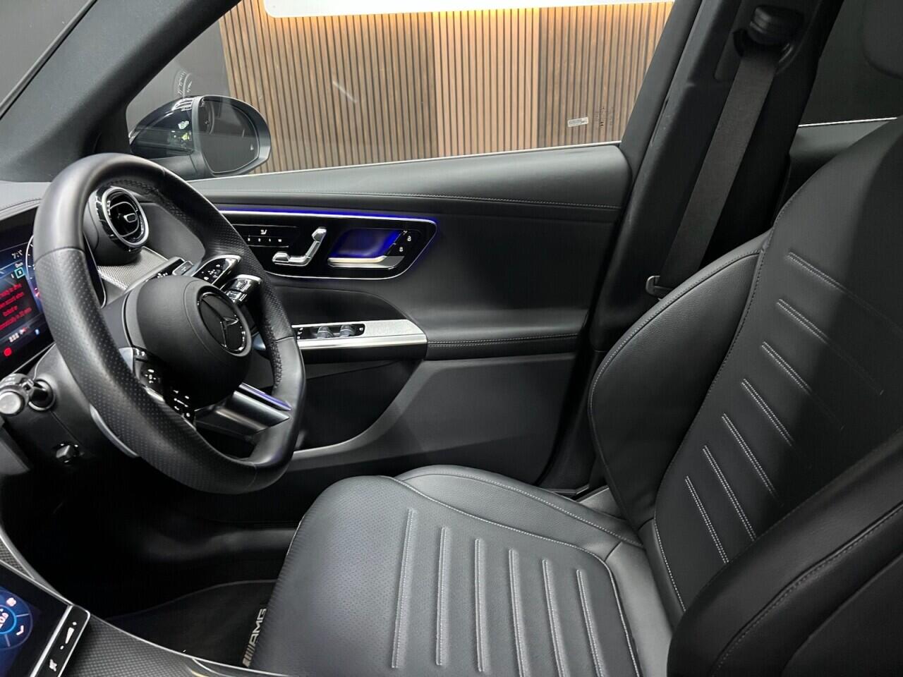 Mercedes-Benz GLC view 28