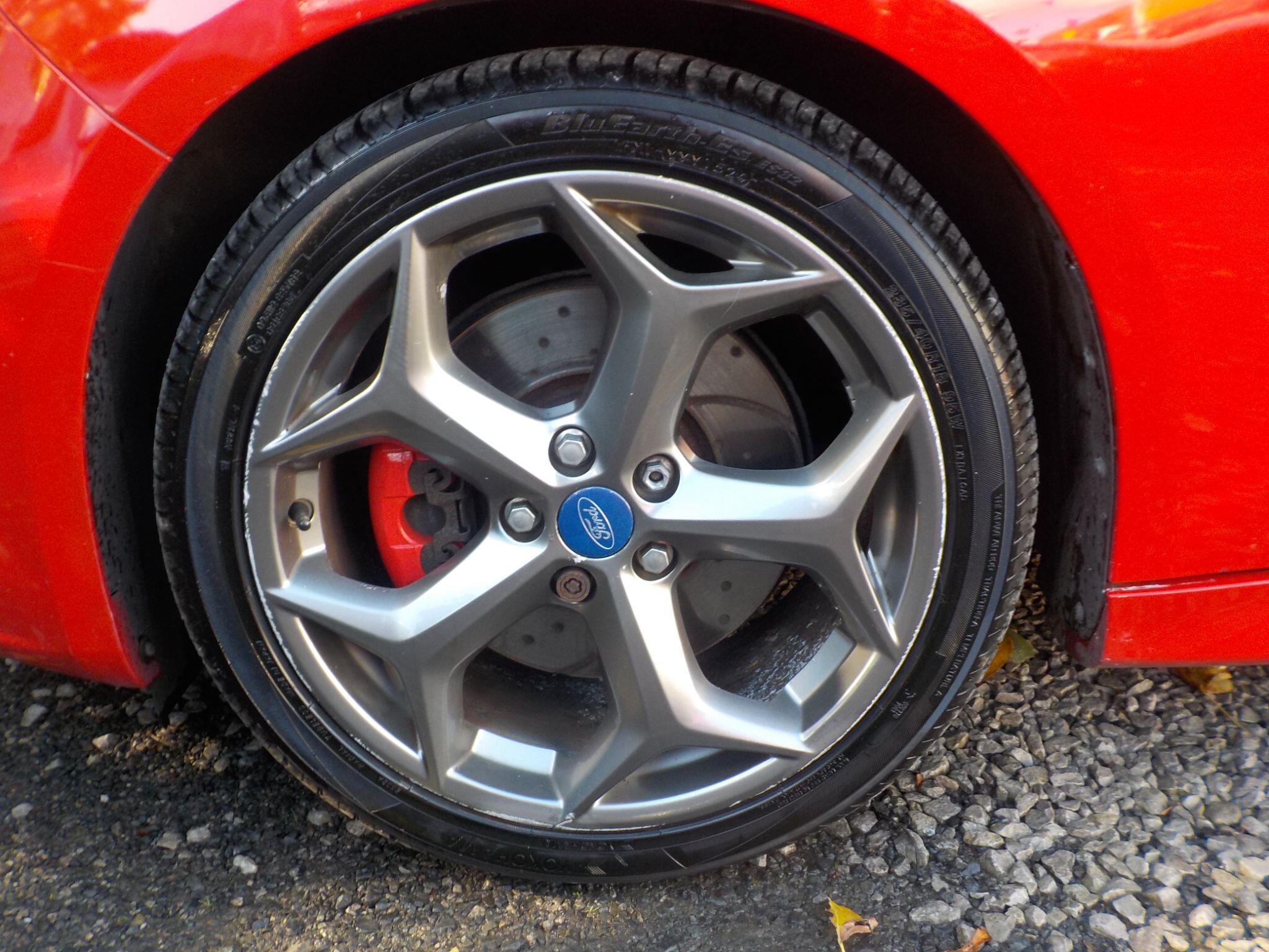 Ford Focus 2.0T EcoBoost ST-2 Euro 5 (s/s) 5dr