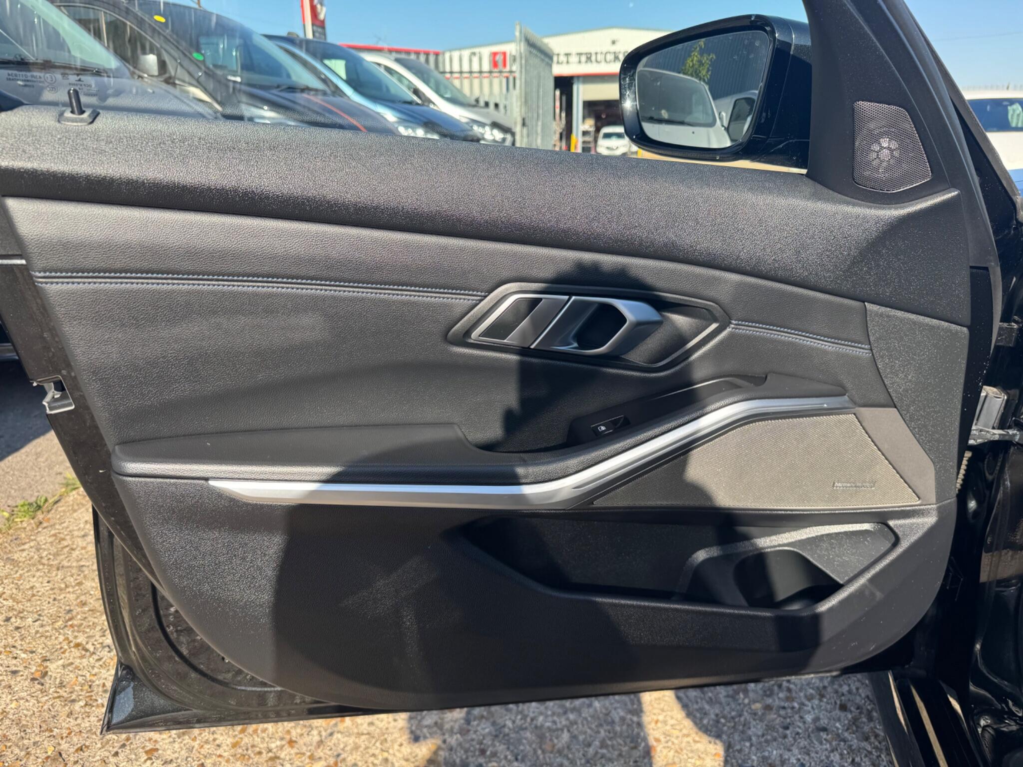 BMW 3 Series view 34