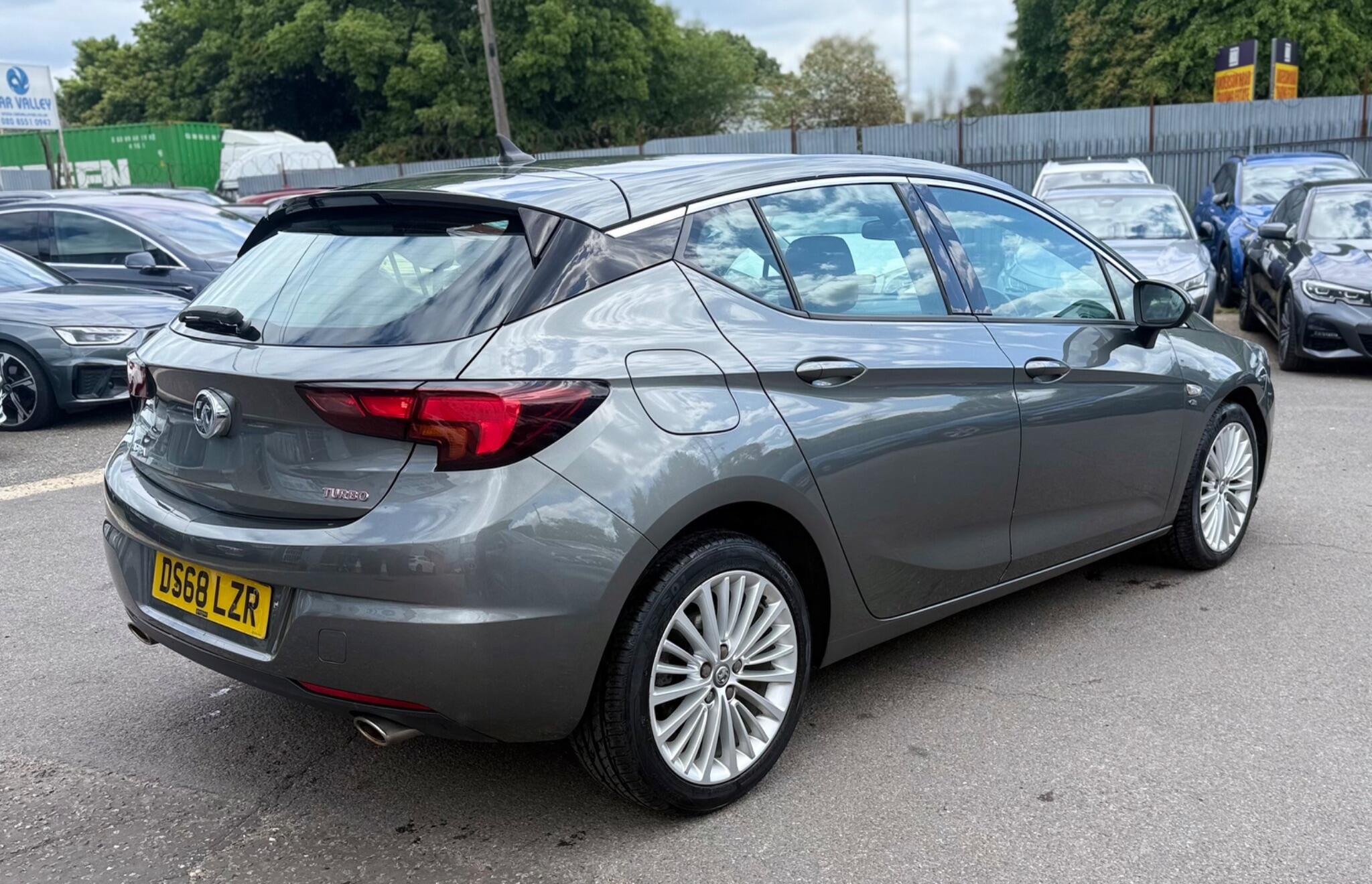 Vauxhall Astra view 8