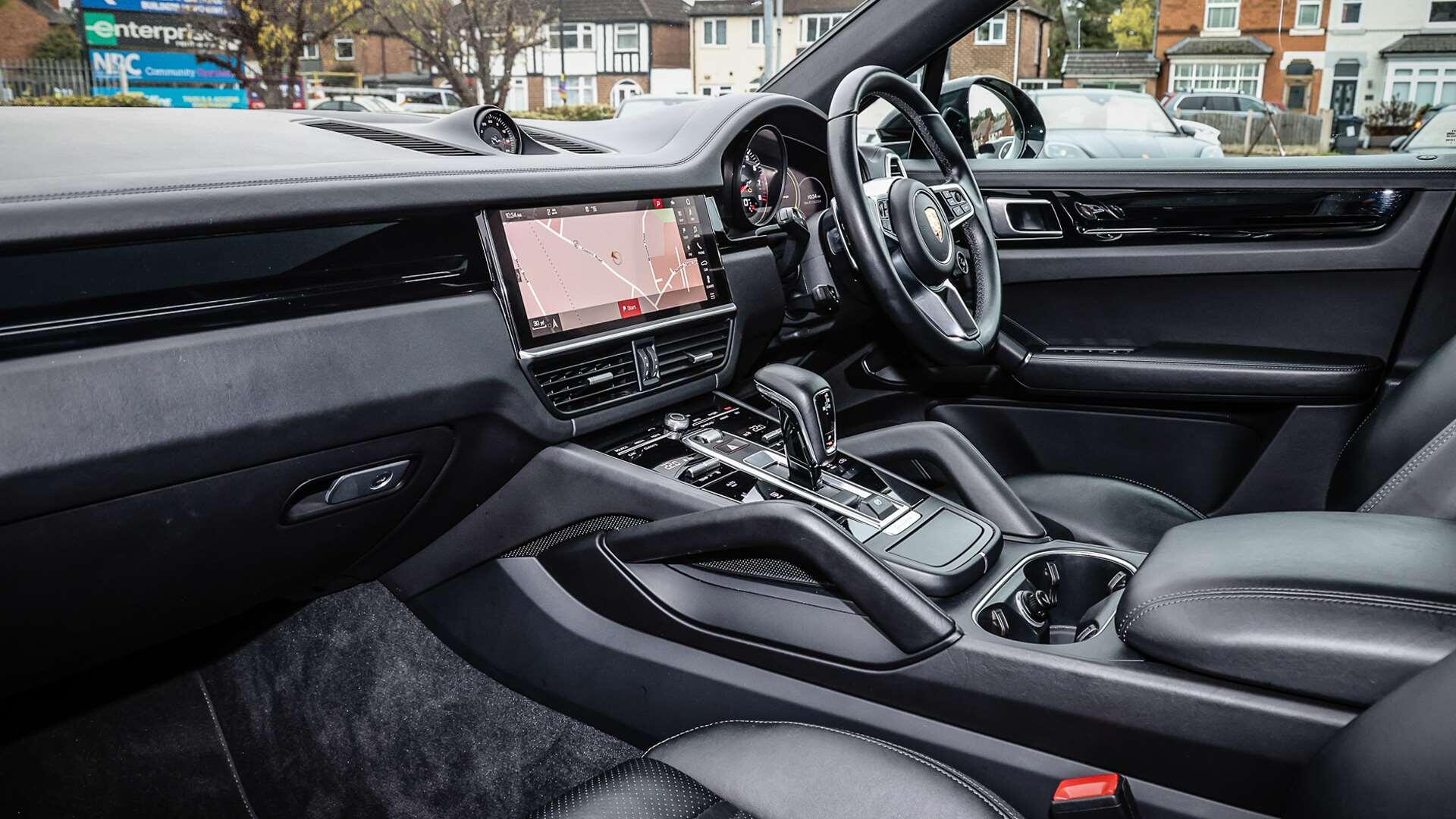 Porsche Cayenne view 5
