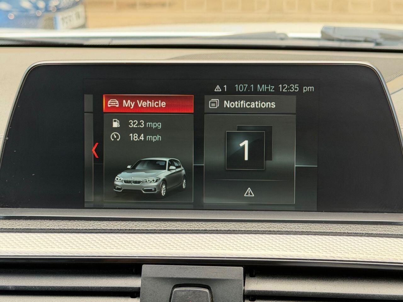 BMW 1 Series view 40