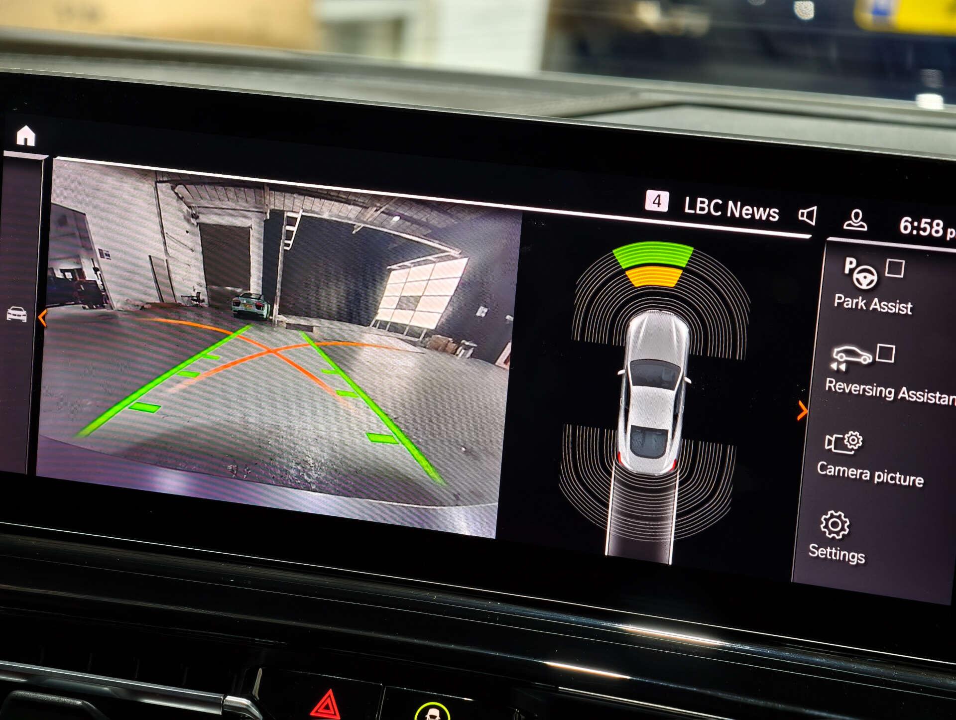 BMW 8 Series view 44