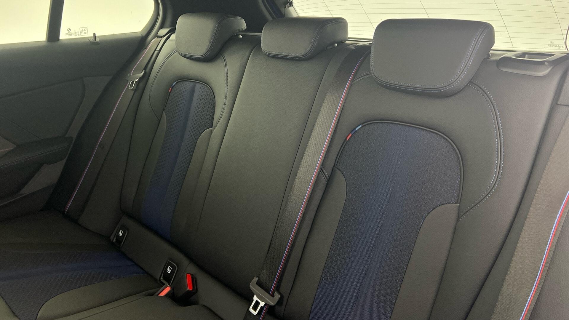 BMW 1 Series view 12